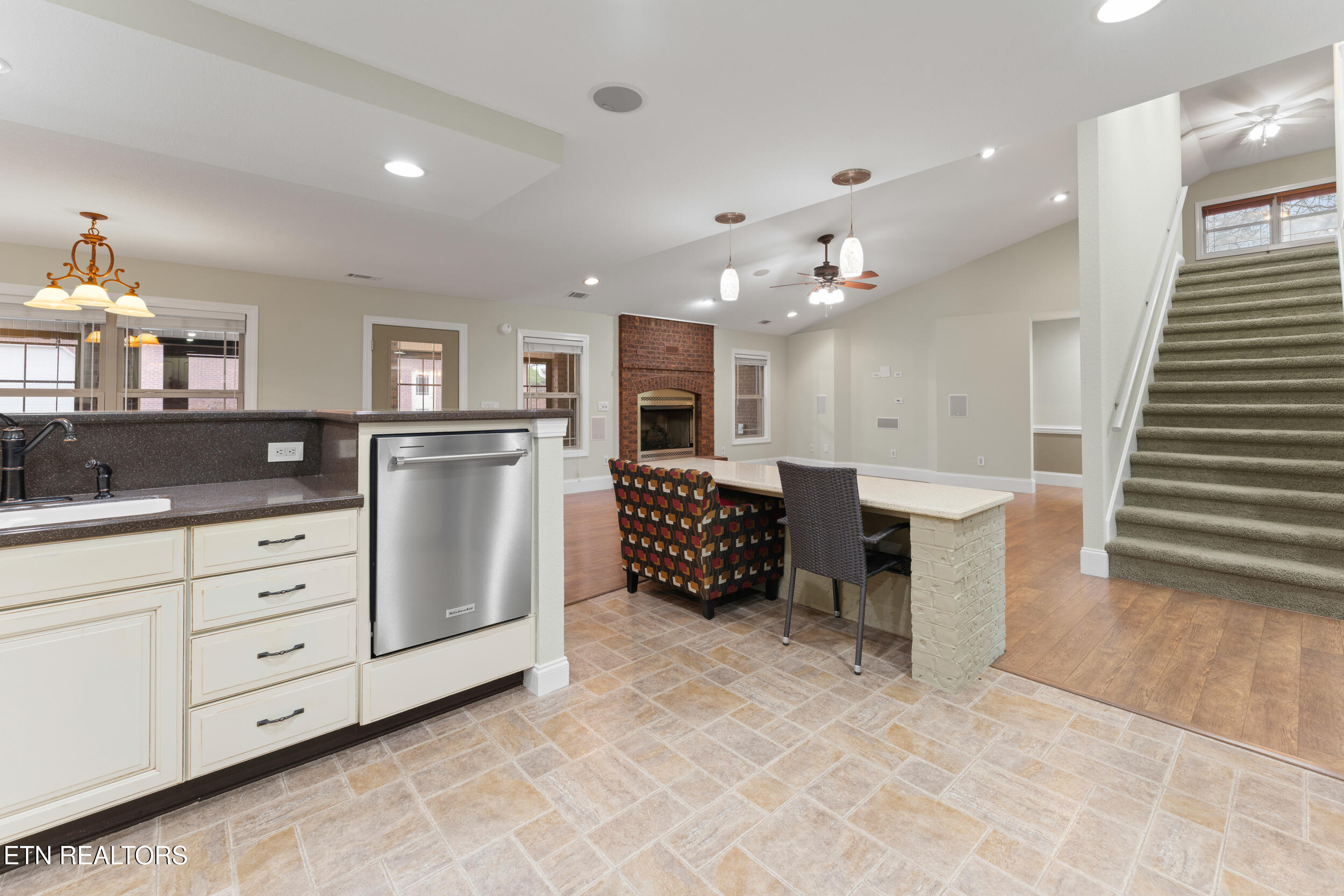225 Piney Road Kodak TN 37764