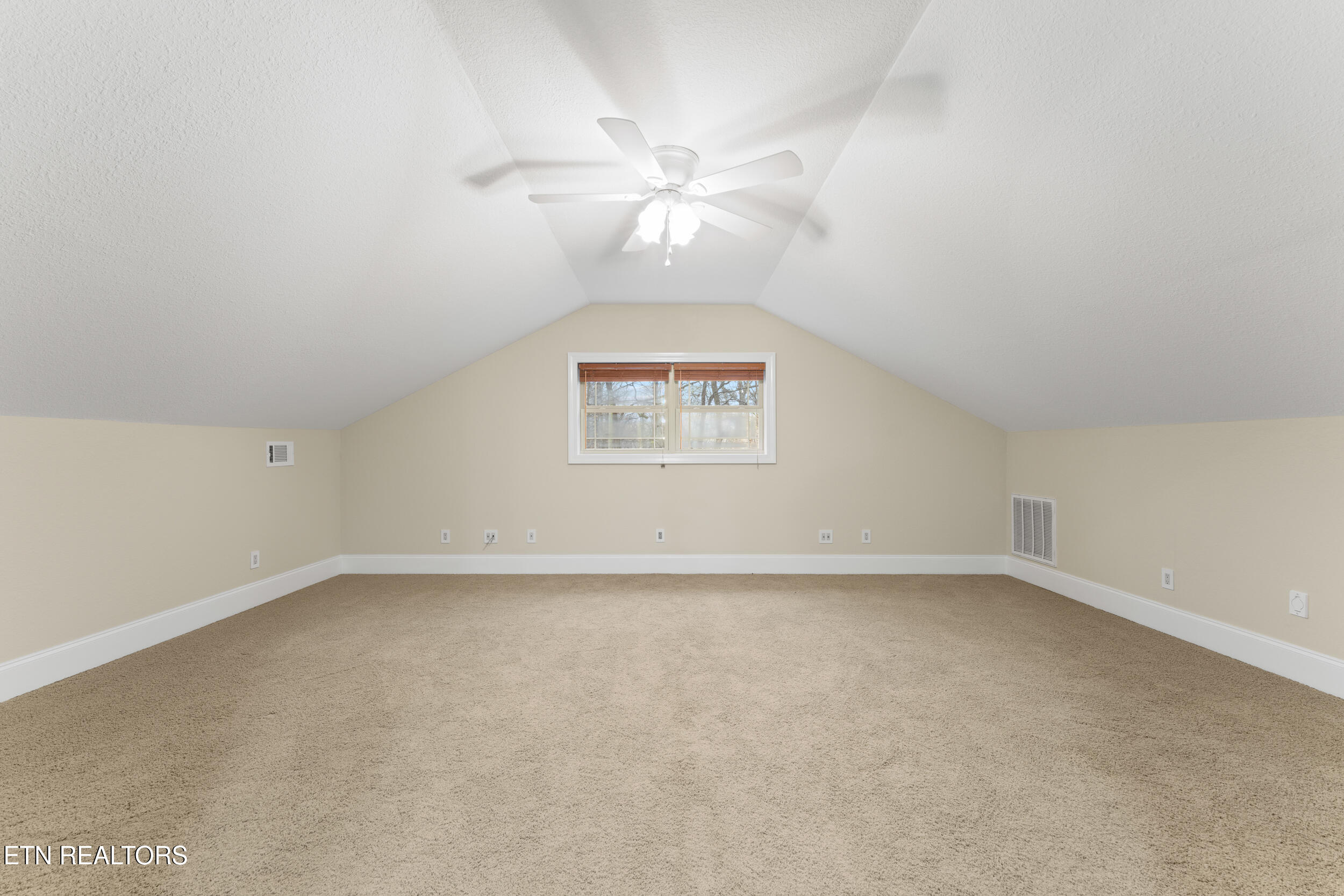 225 Piney Road Kodak TN 37764