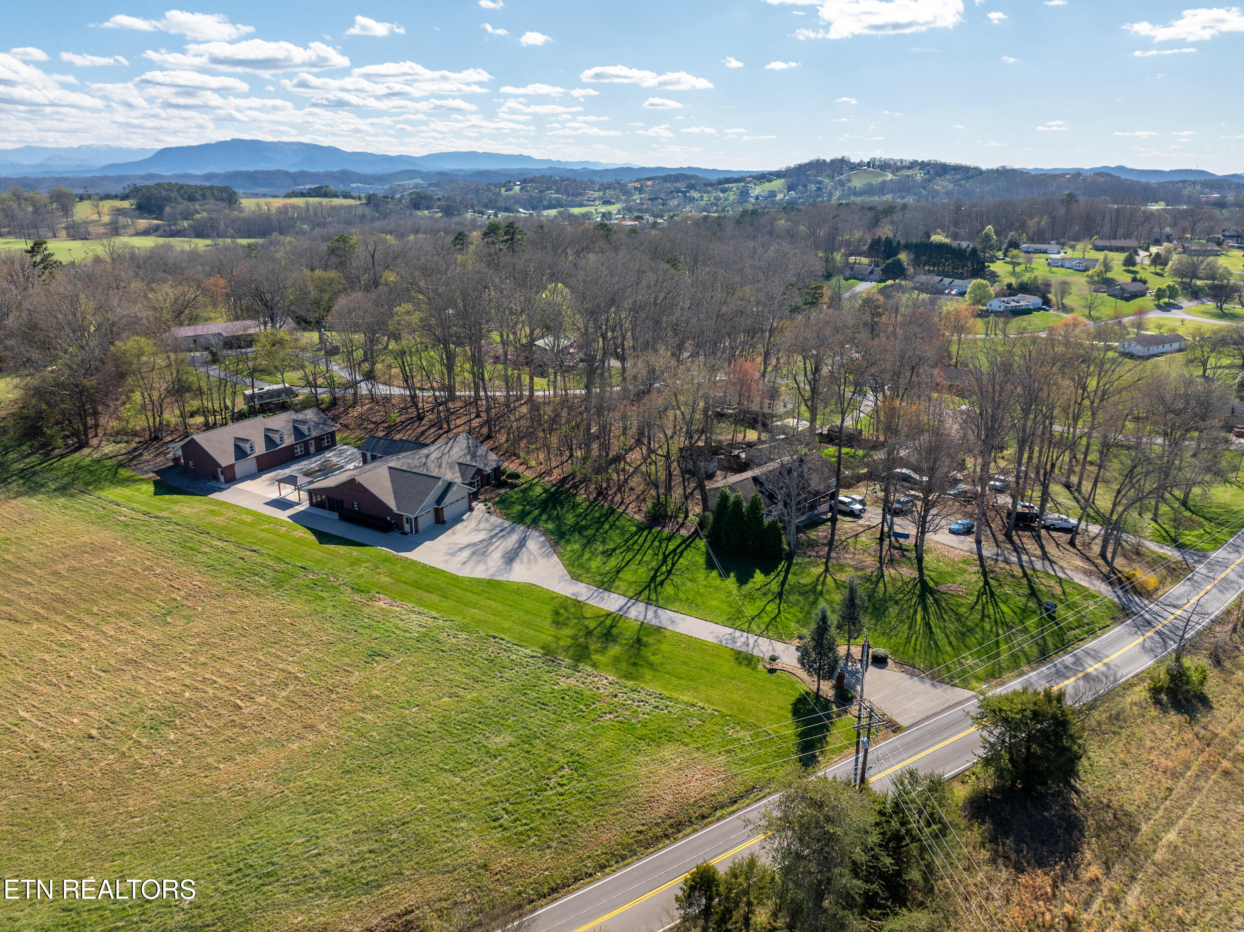 225 Piney Road Kodak TN 37764
