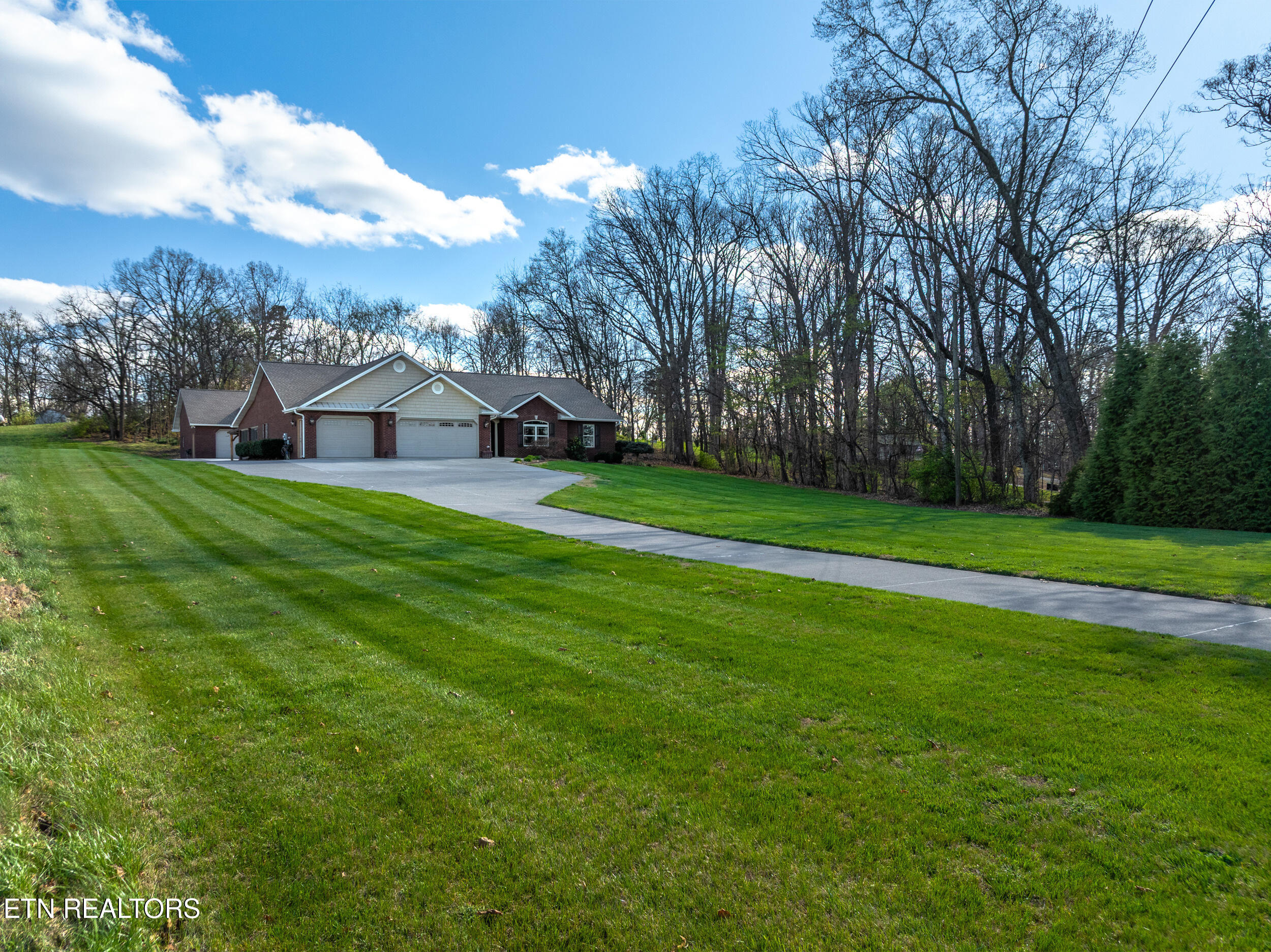 225 Piney Road Kodak TN 37764