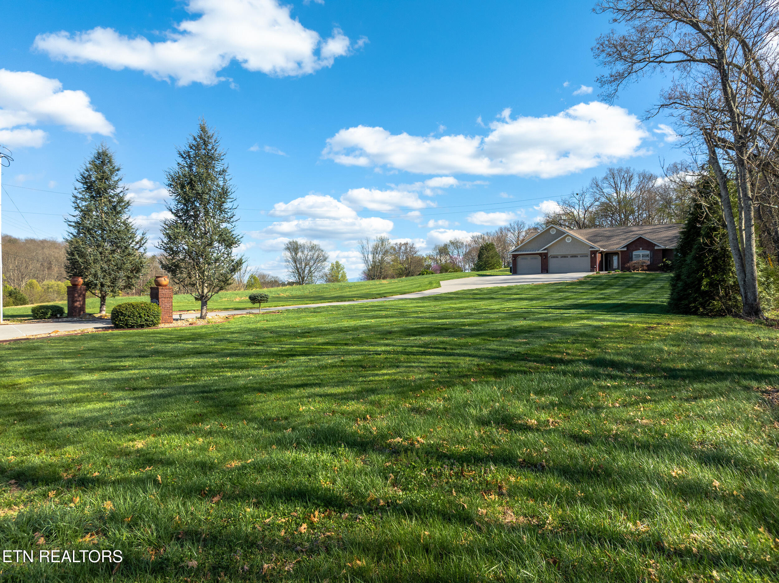 225 Piney Road Kodak TN 37764