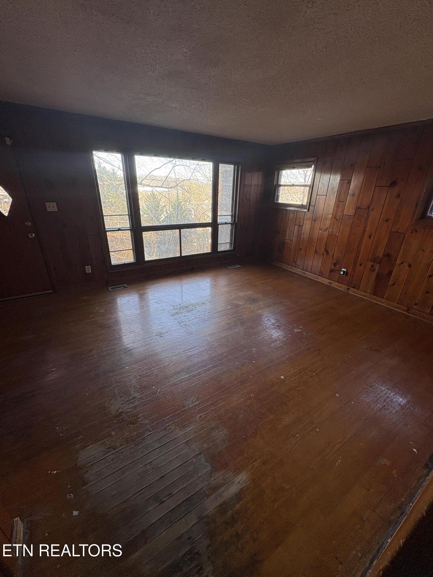5008 Skyview Drive Knoxville TN 37917
