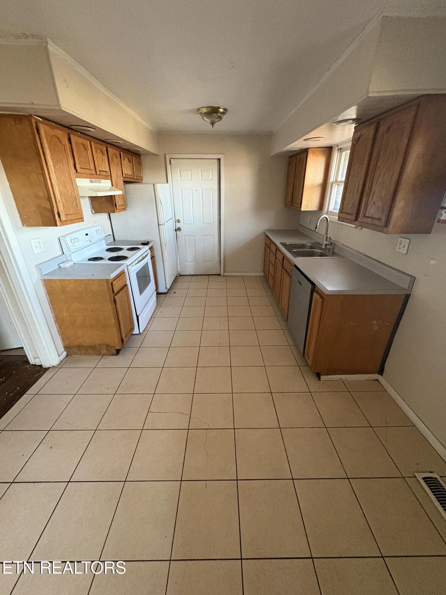 5008 Skyview Drive Knoxville TN 37917