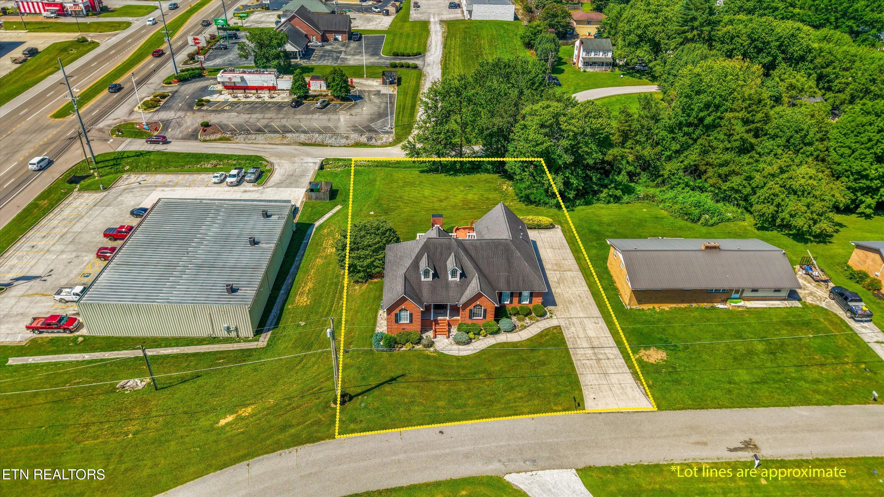 111 Colonial Heights Lafollette TN 37766