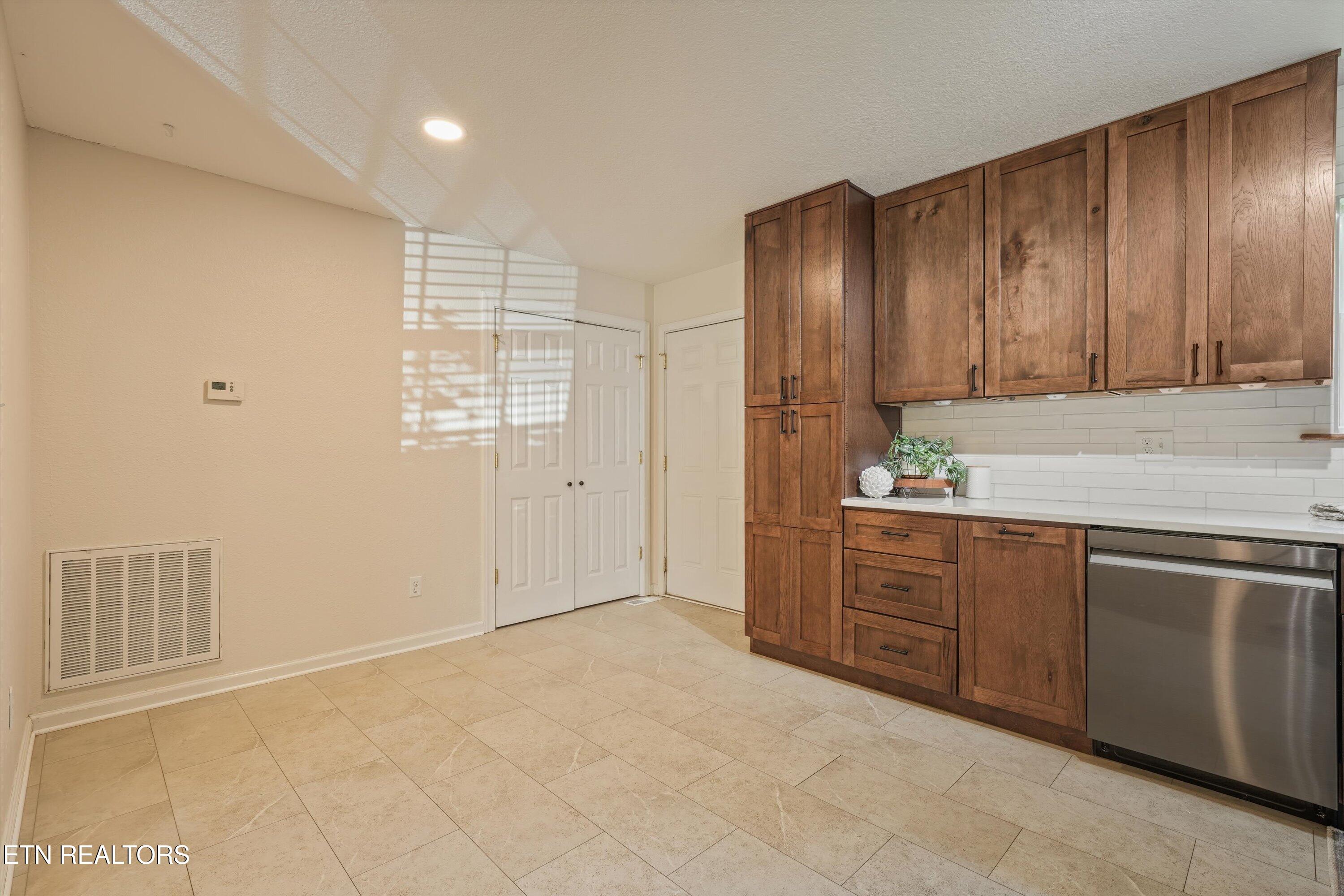 429 Woodlawn Pike Knoxville TN 37920
