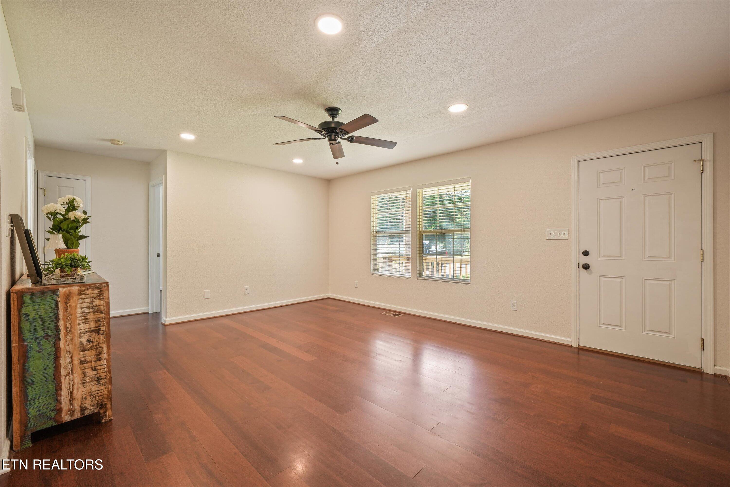 429 Woodlawn Pike Knoxville TN 37920