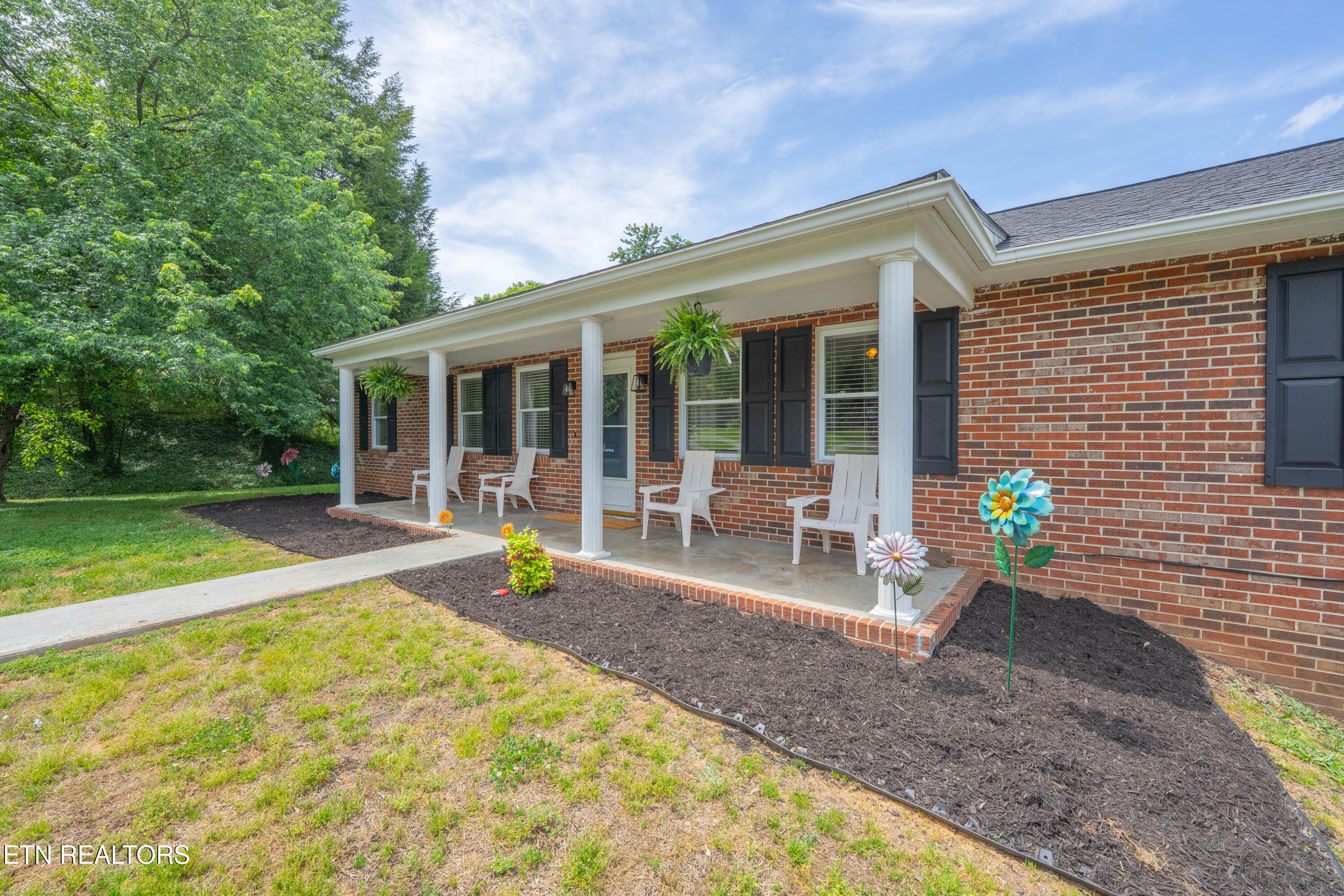 125 Bettis Lane Kingston TN 37763