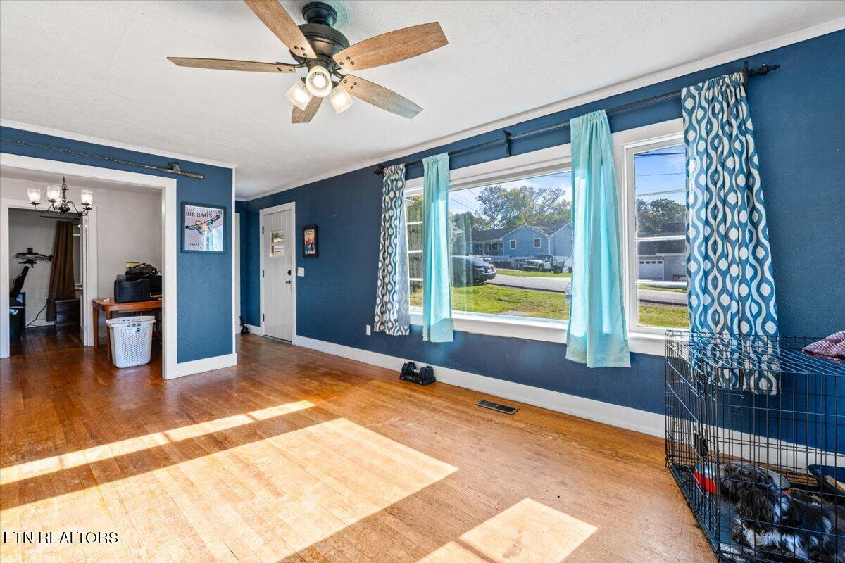 1008 Rose Hill Drive Lafollette TN 37766