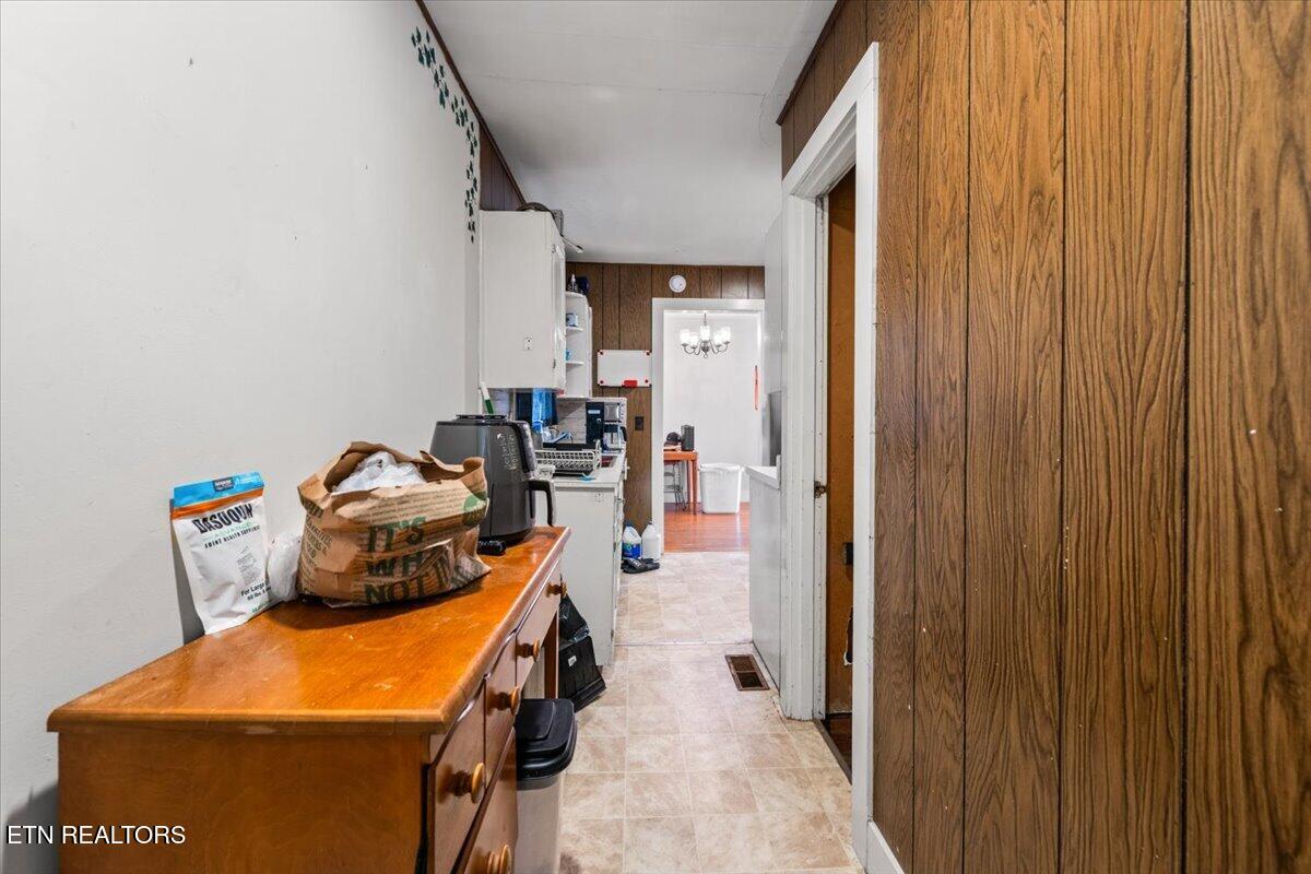 1008 Rose Hill Drive Lafollette TN 37766