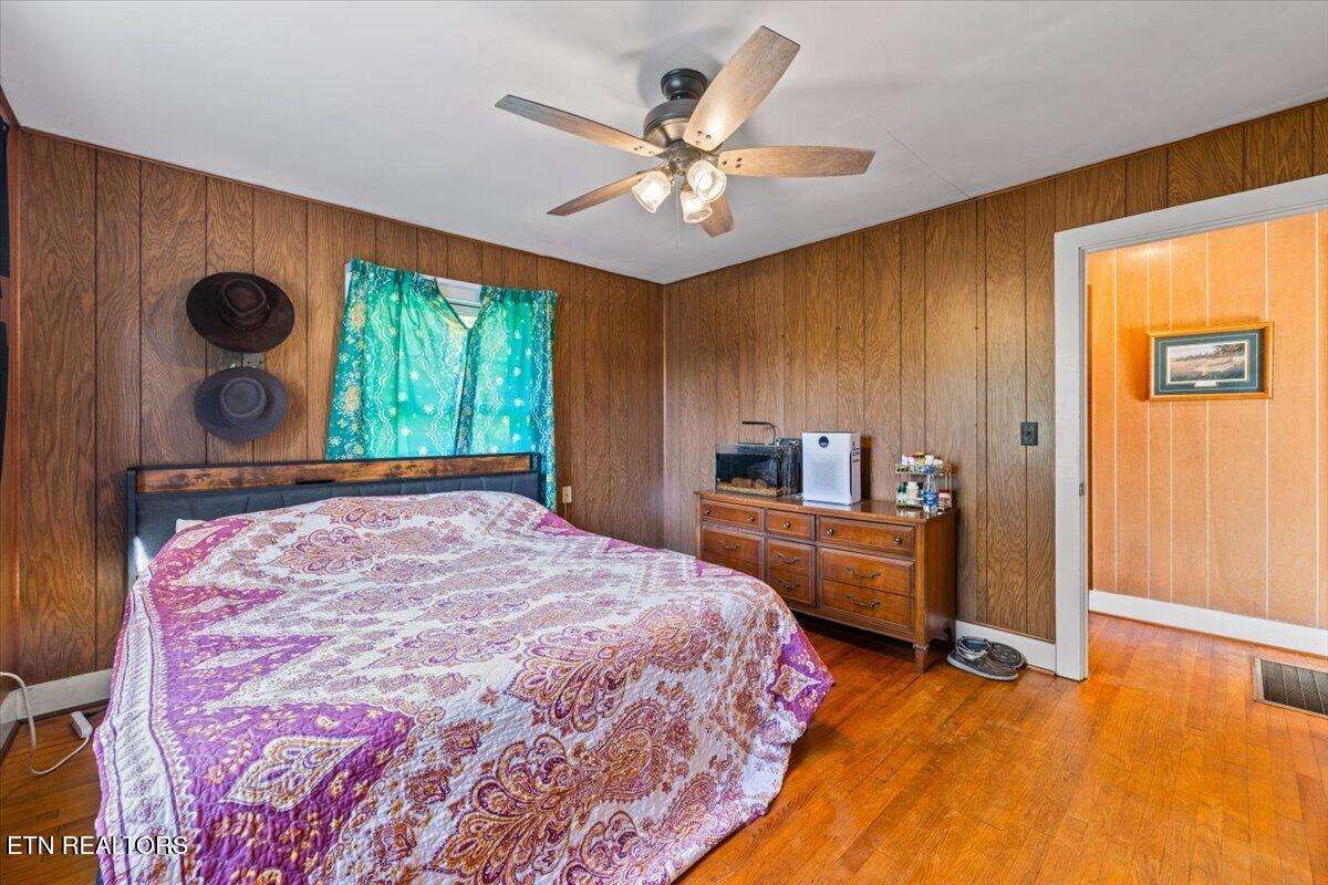 1008 Rose Hill Drive Lafollette TN 37766