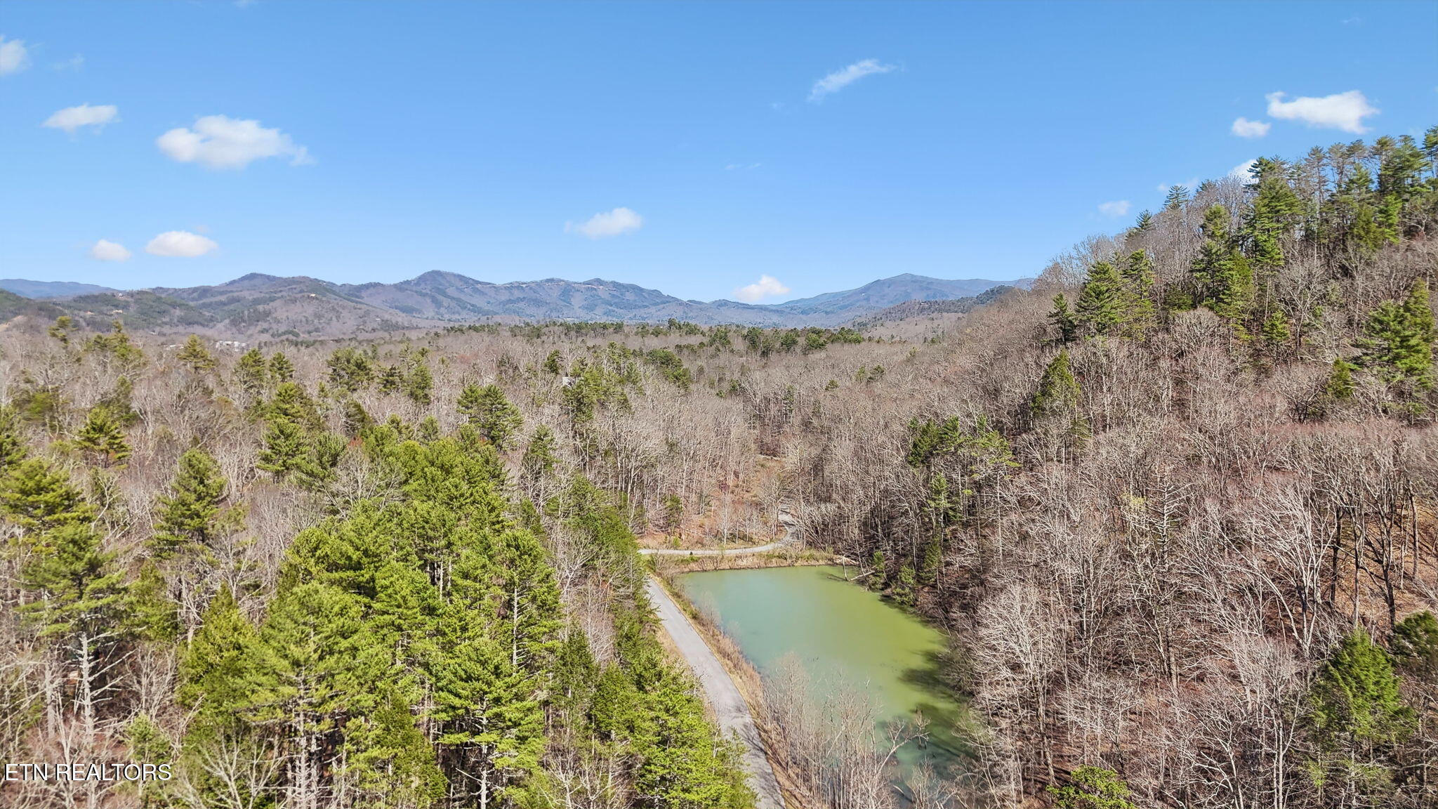 330 Rainbow Circle Townsend TN 37882