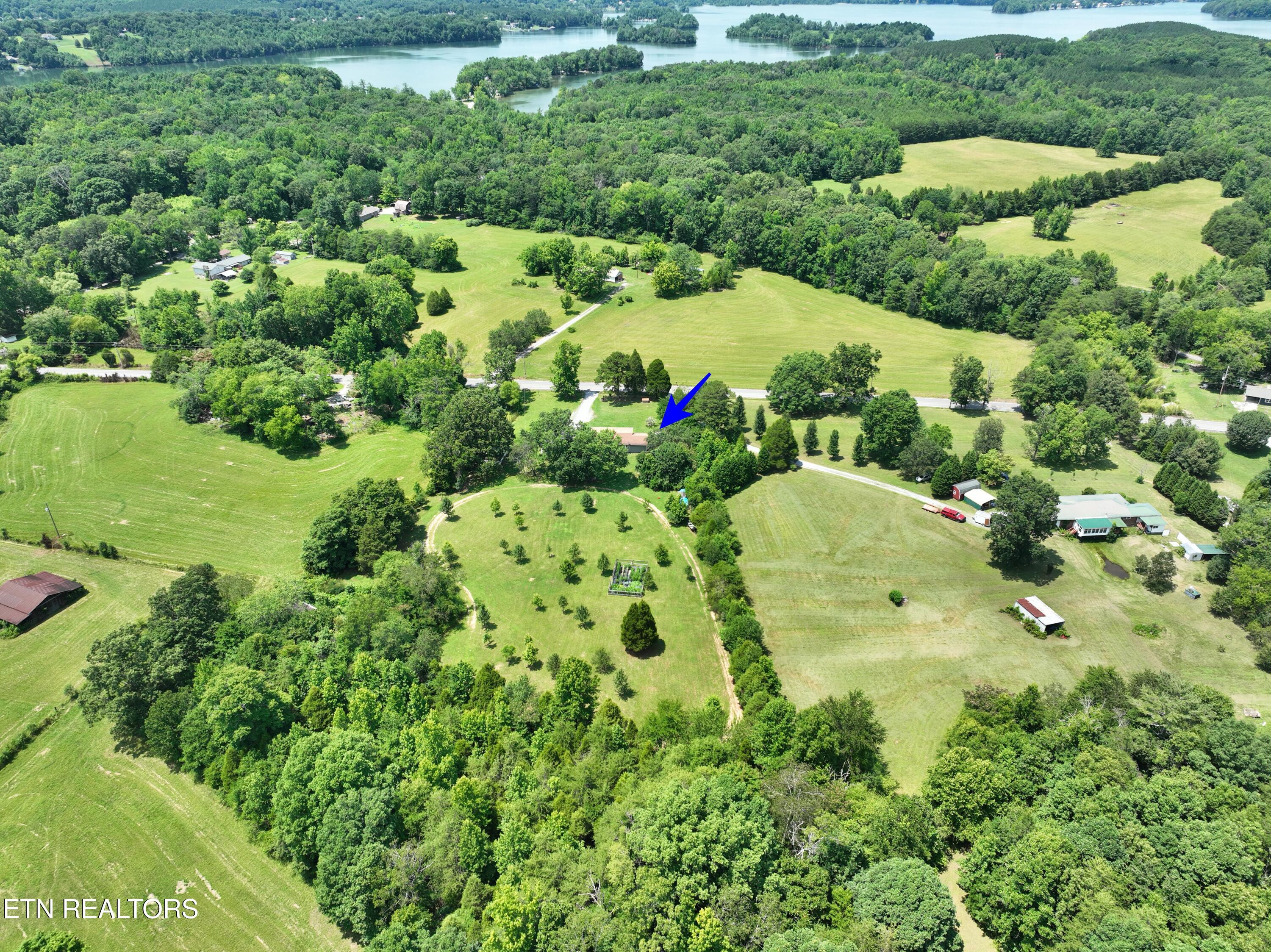 5858 Wolf Creek Road Spring City TN 37381