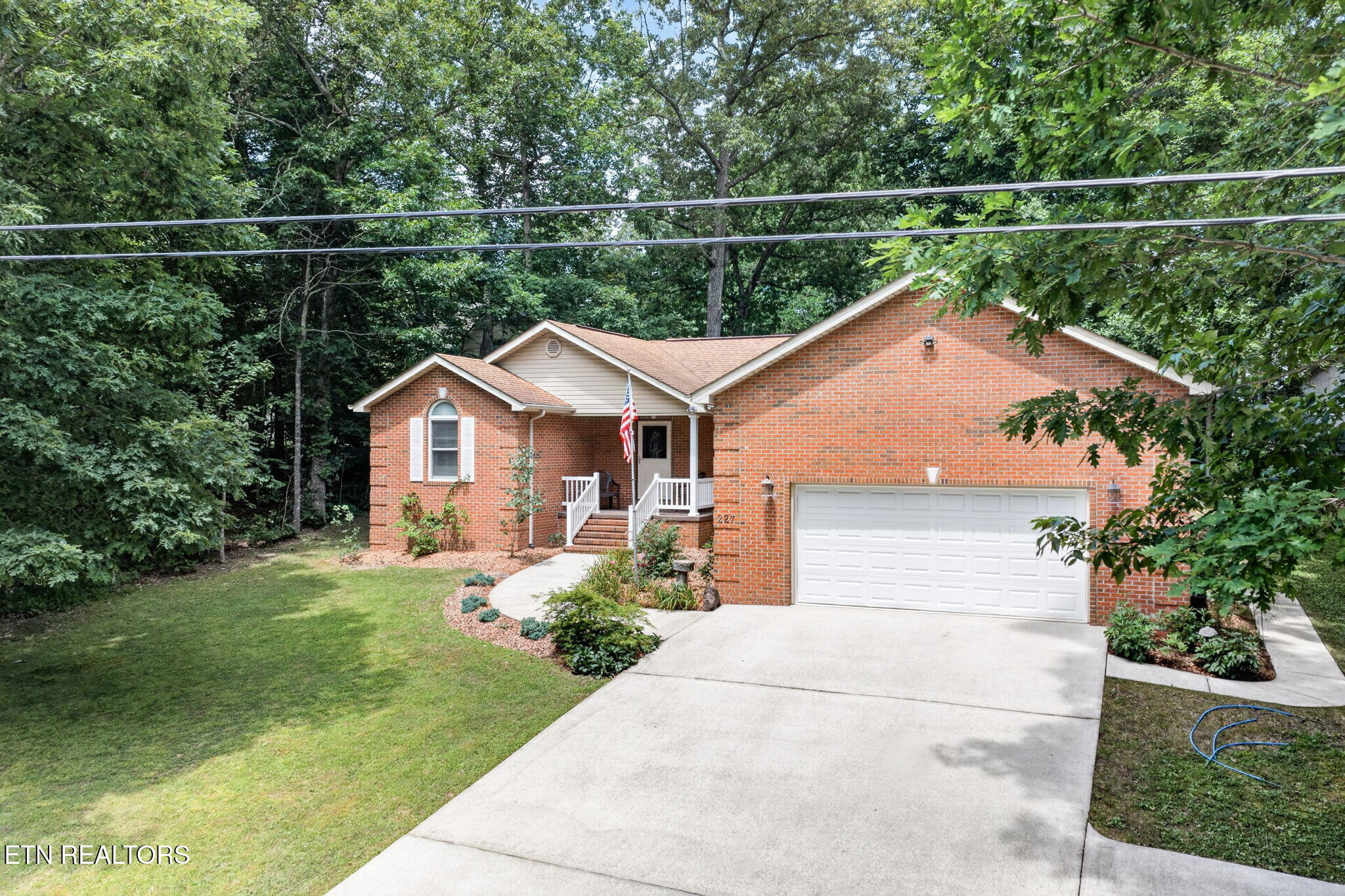 227 Saint George Drive Crossville TN 38558