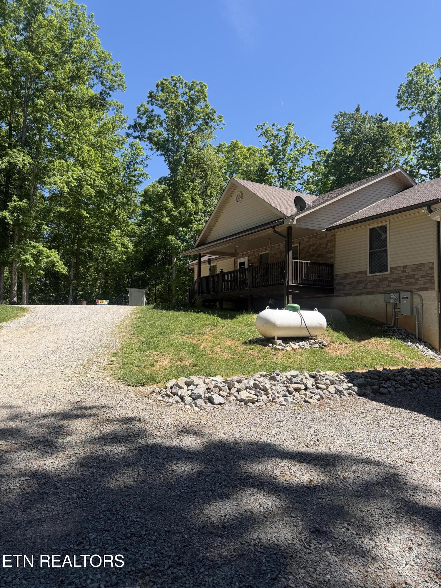 68 Buffalo Cove Lane Jamestown TN 38556