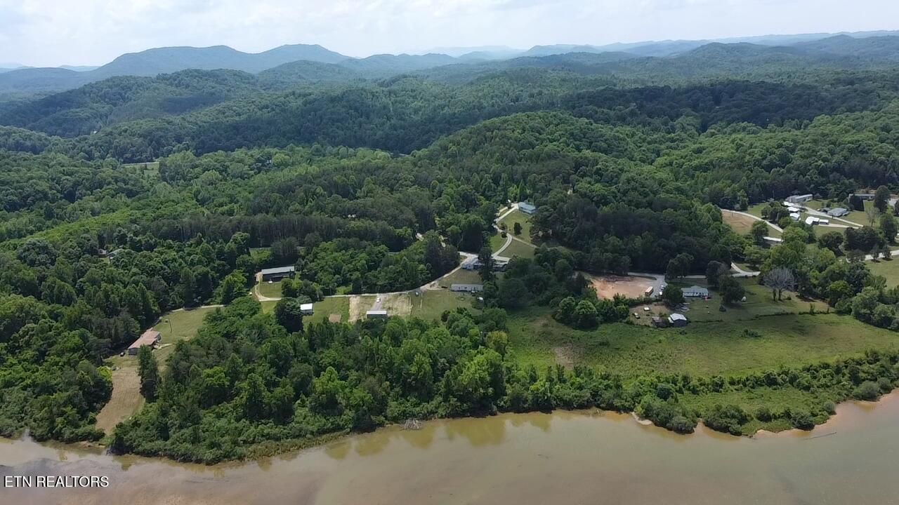 3271 Tennessee 360 Vonore TN 37885