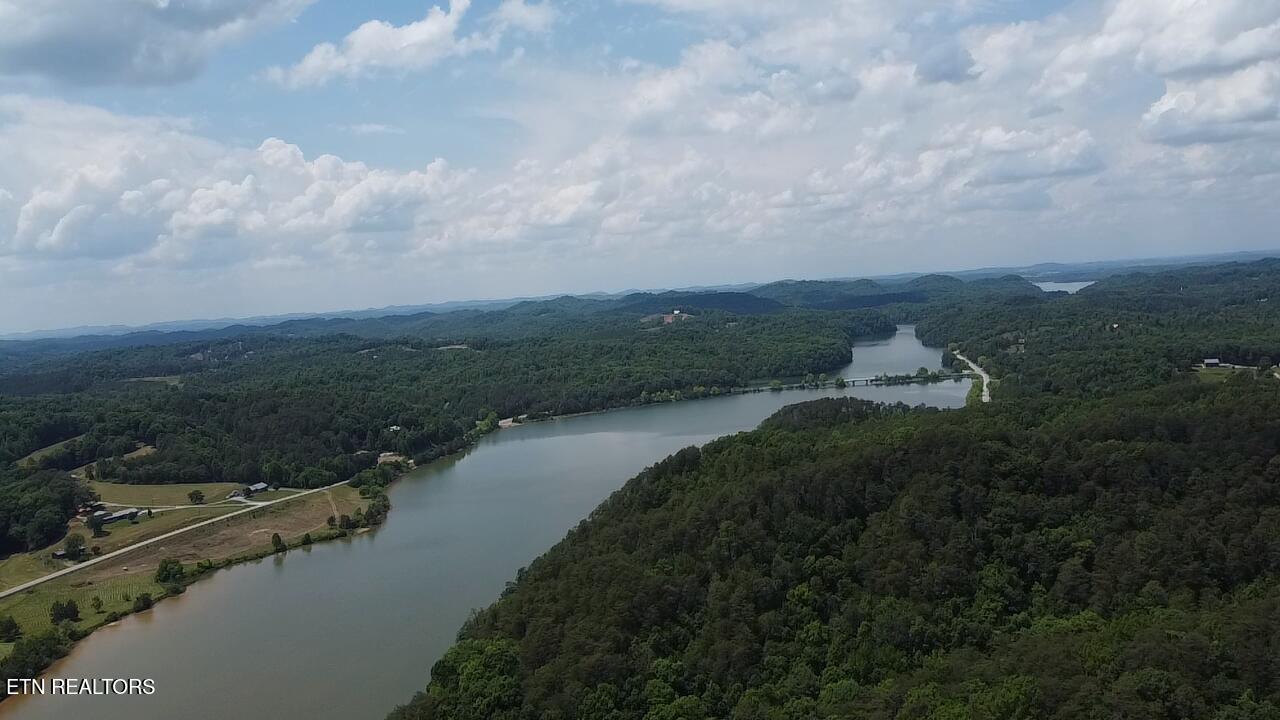 3271 Tennessee 360 Vonore TN 37885