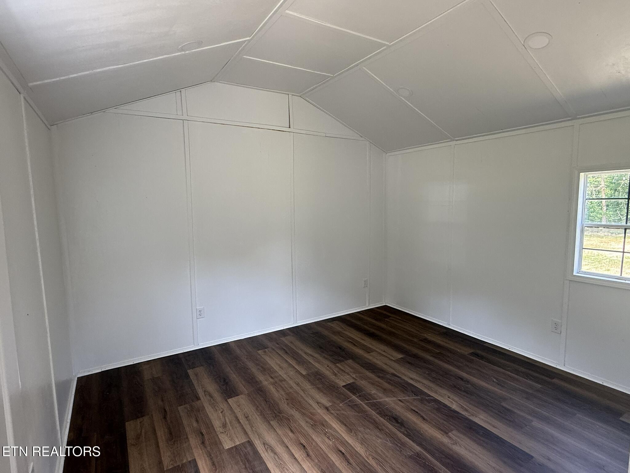 3271 Tennessee 360 Vonore TN 37885