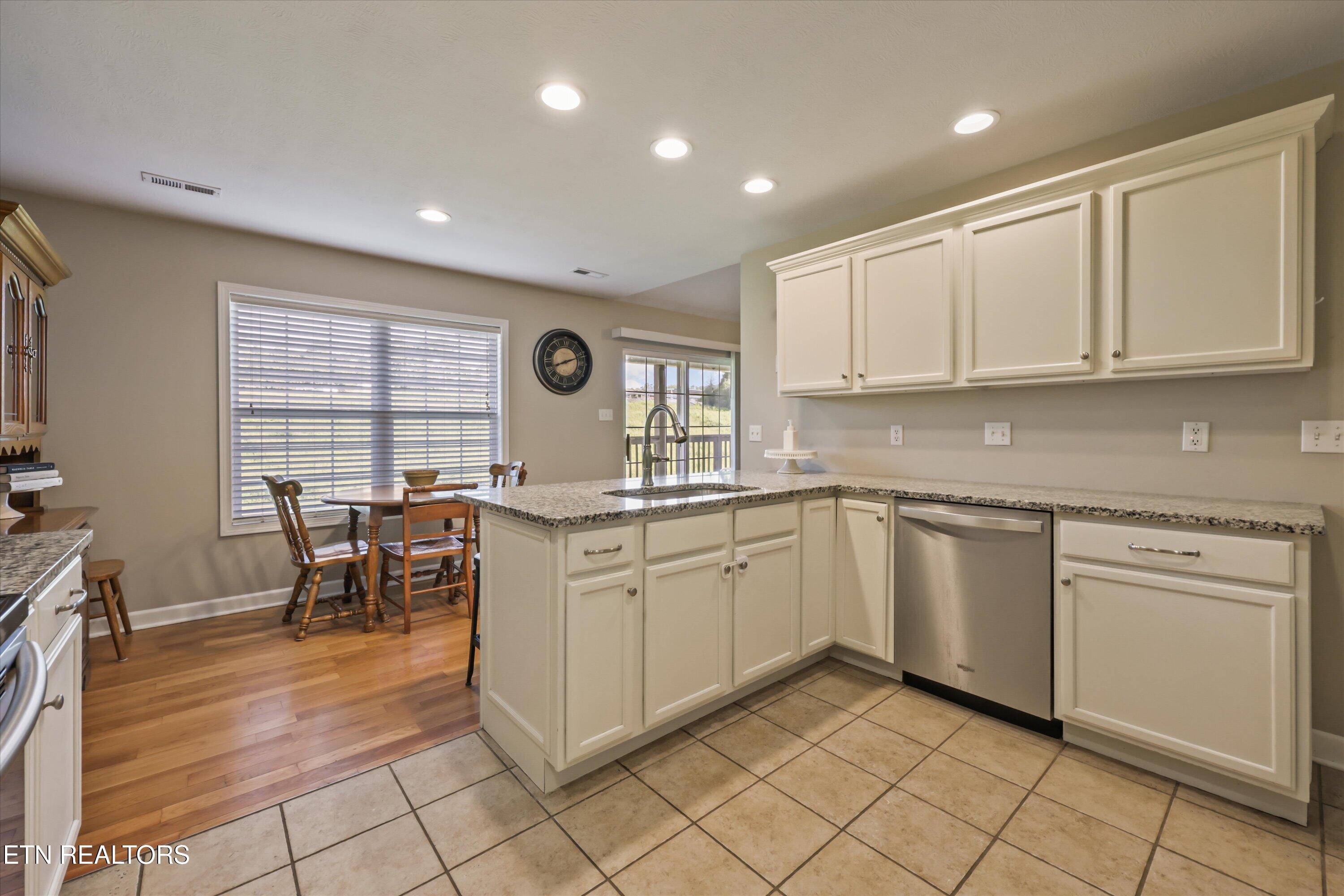 2506 Kenzie Drive Louisville TN 37777