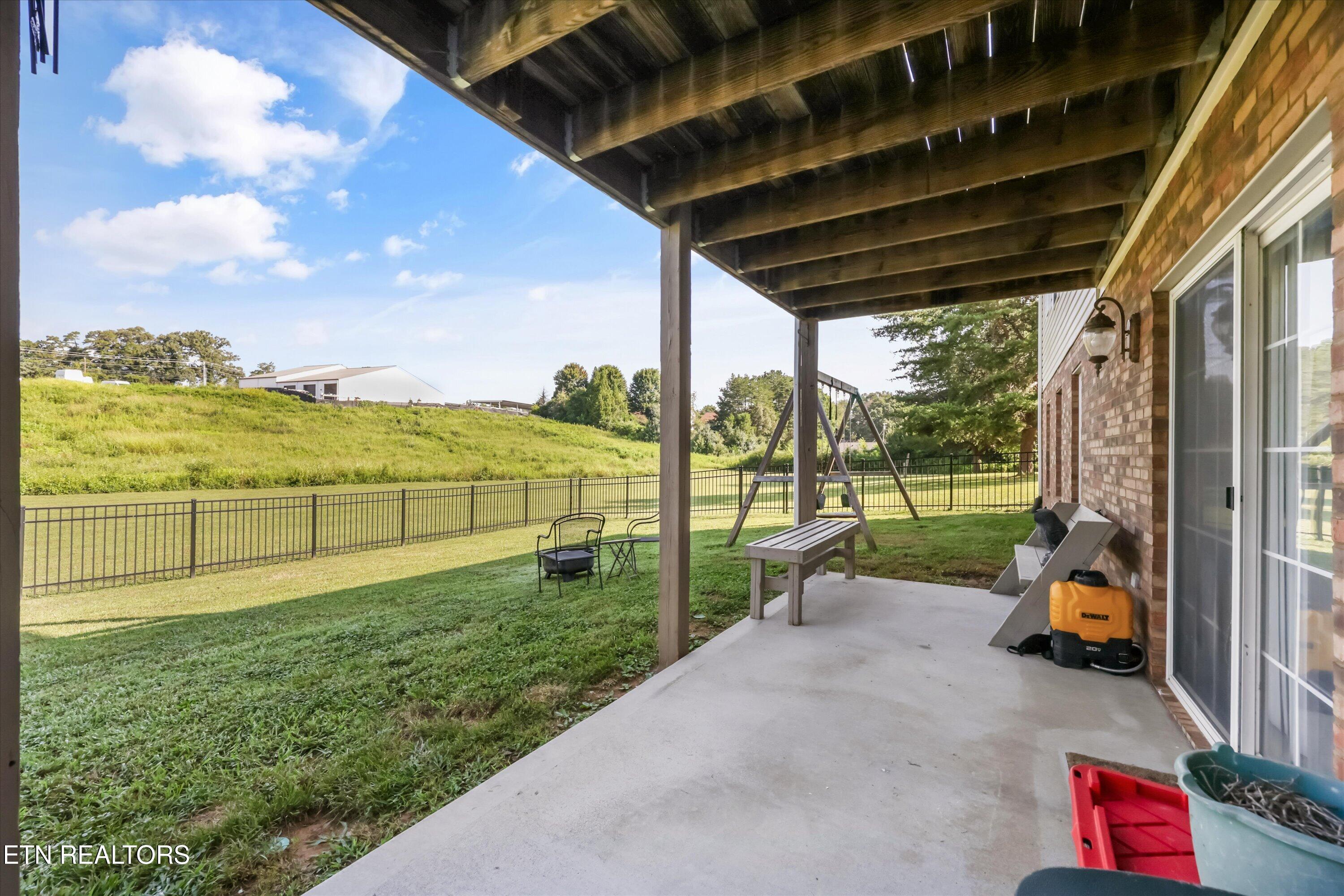 2506 Kenzie Drive Louisville TN 37777