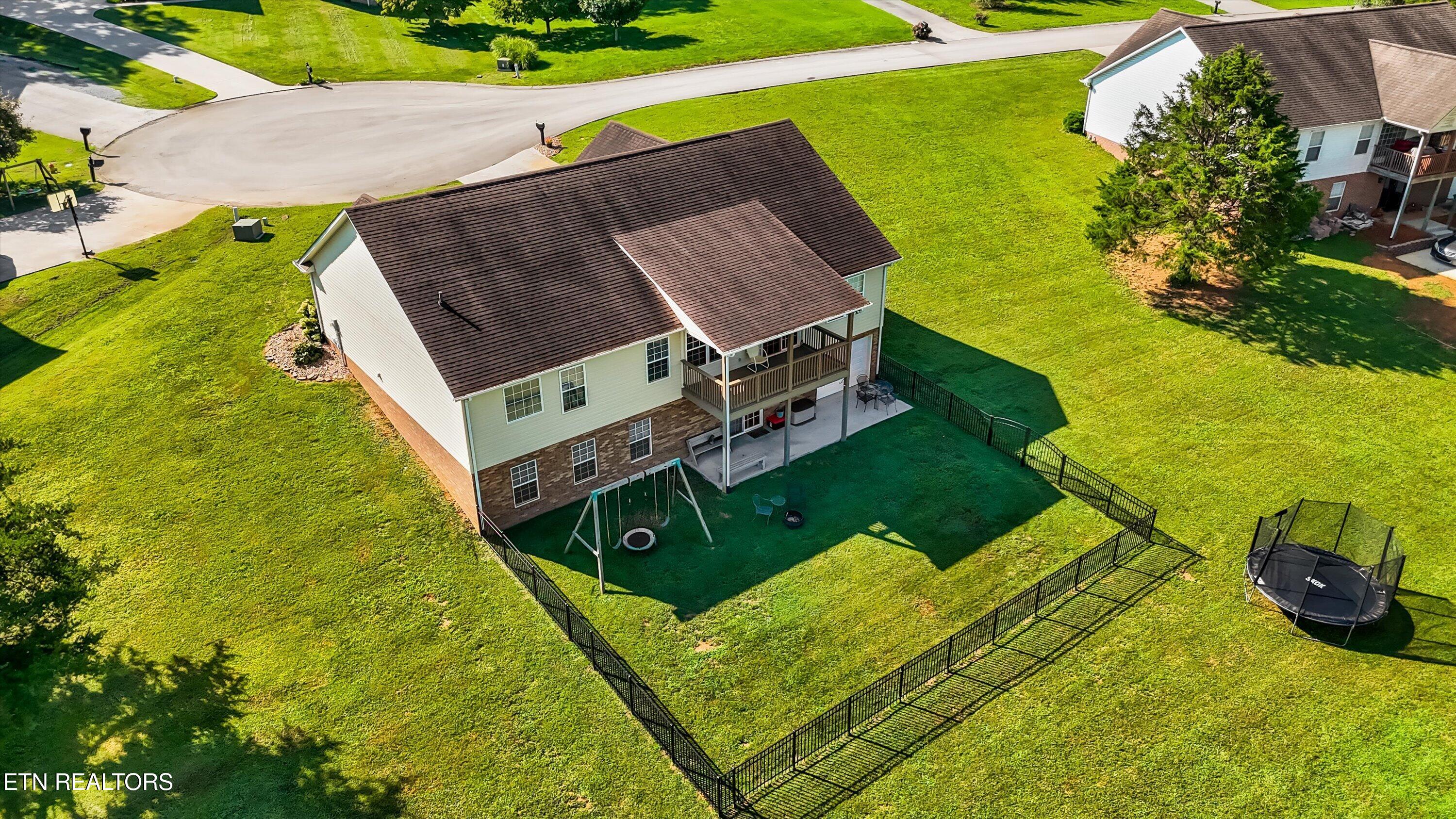 2506 Kenzie Drive Louisville TN 37777