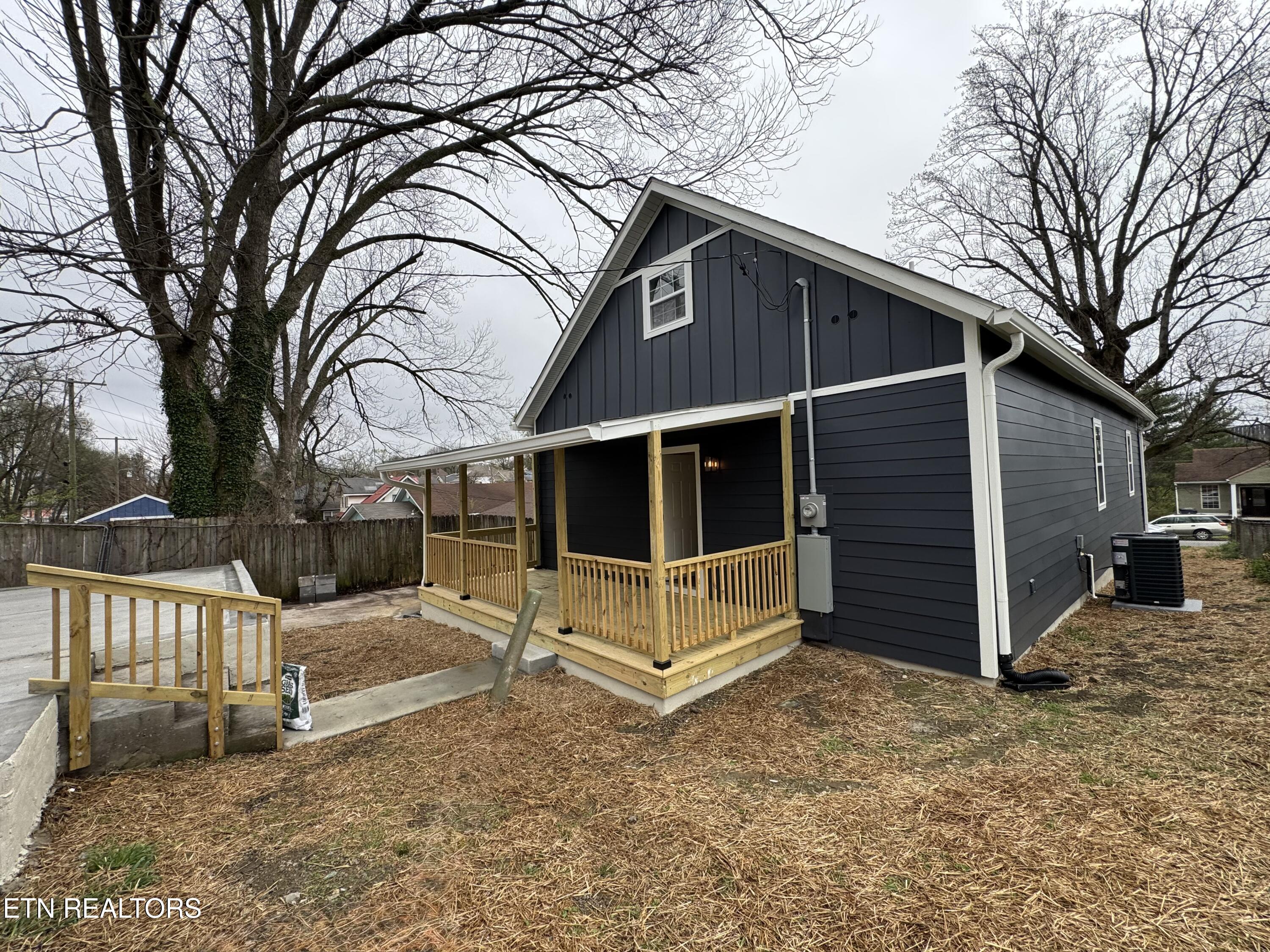 1715 Woodbine Avenue Knoxville TN 37917