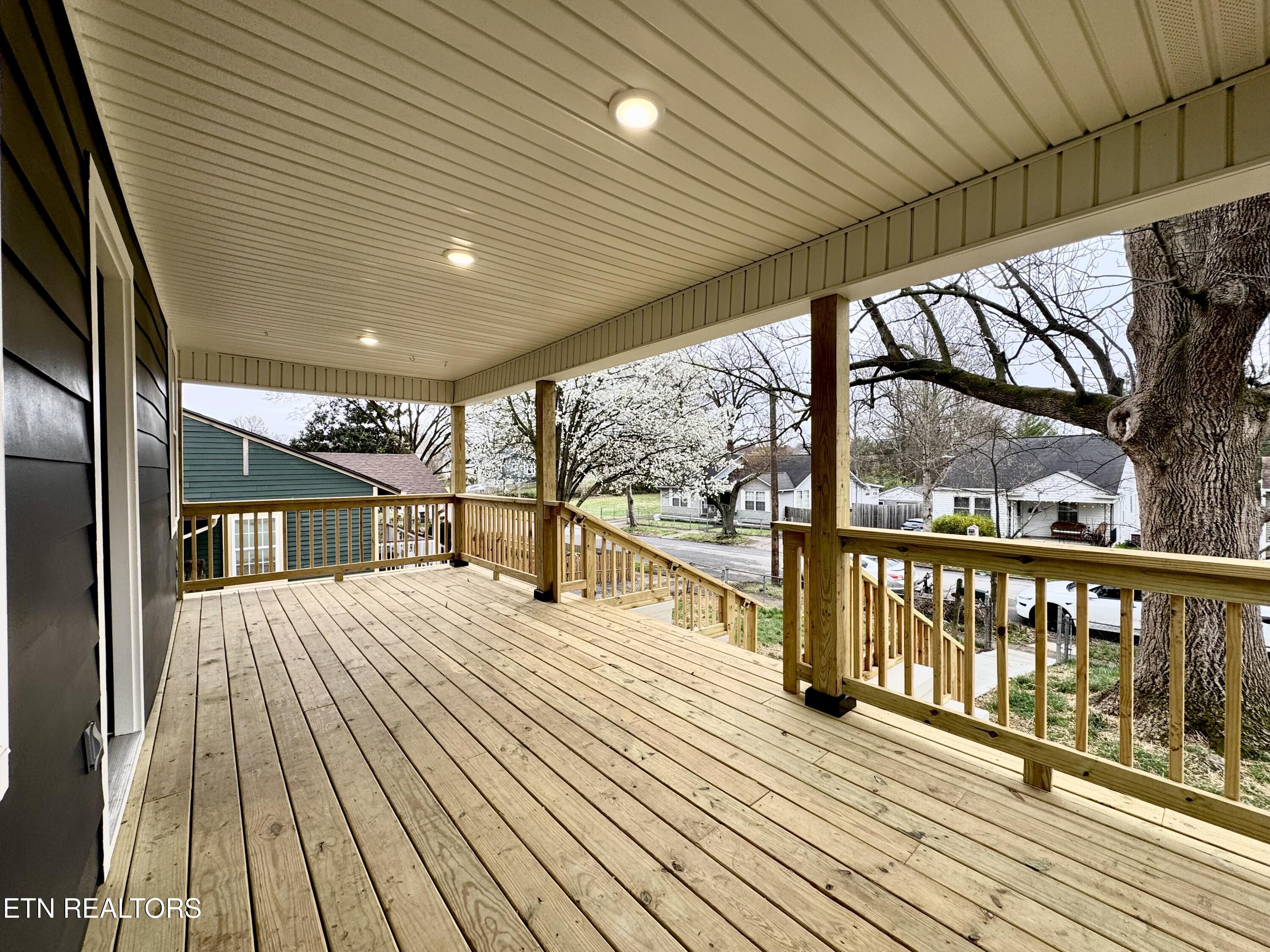 1715 Woodbine Avenue Knoxville TN 37917