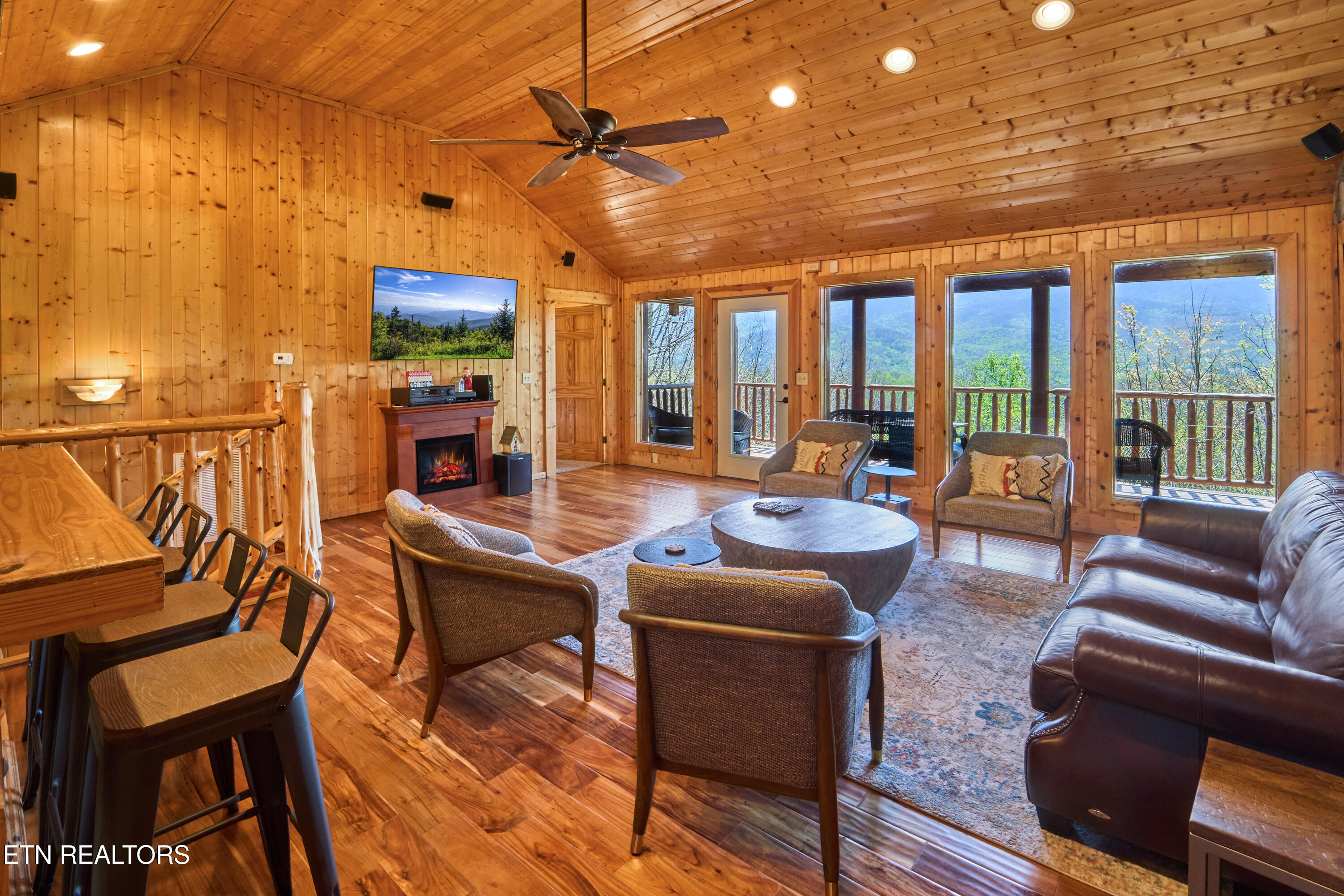 922 Scenic Trail Gatlinburg TN 37738