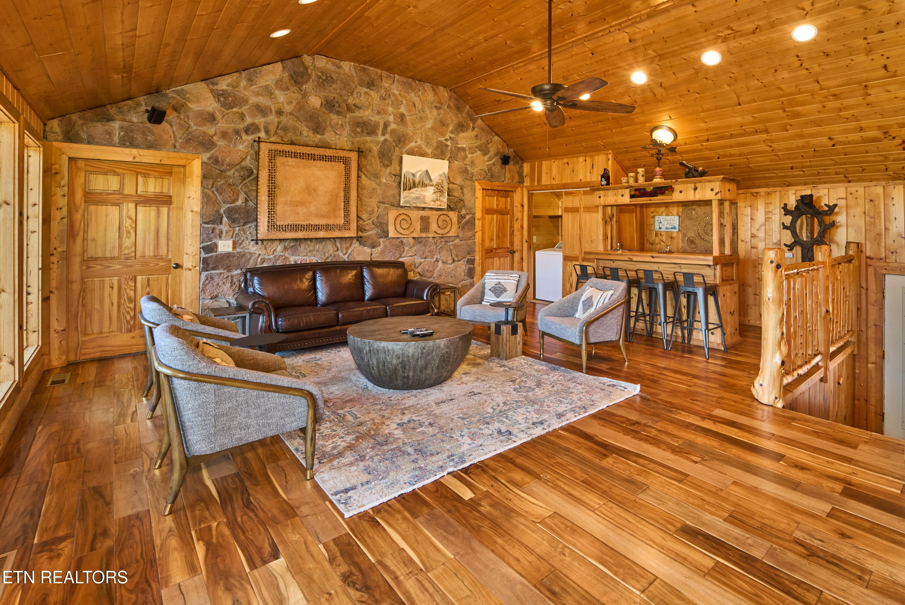 922 Scenic Trail Gatlinburg TN 37738