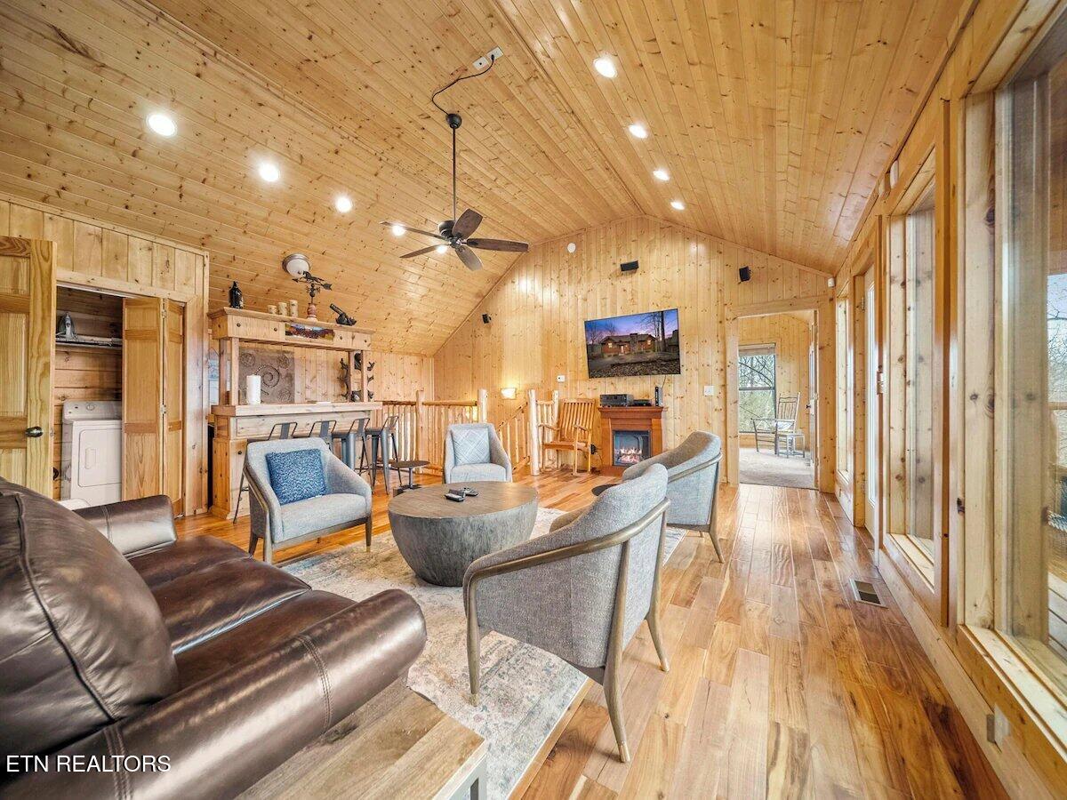 922 Scenic Trail Gatlinburg TN 37738
