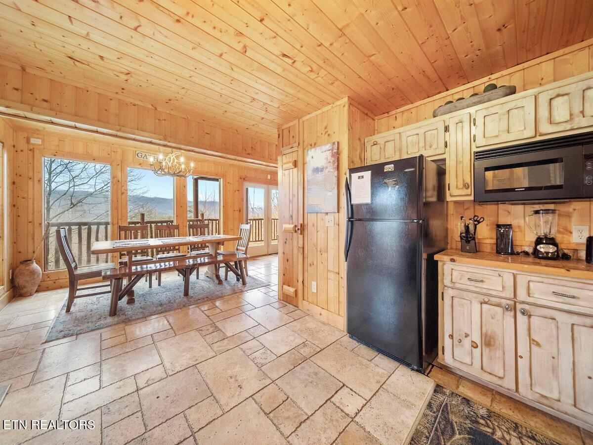 922 Scenic Trail Gatlinburg TN 37738