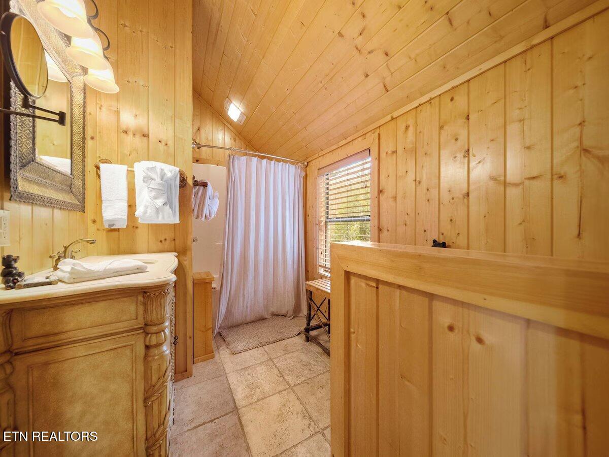 922 Scenic Trail Gatlinburg TN 37738