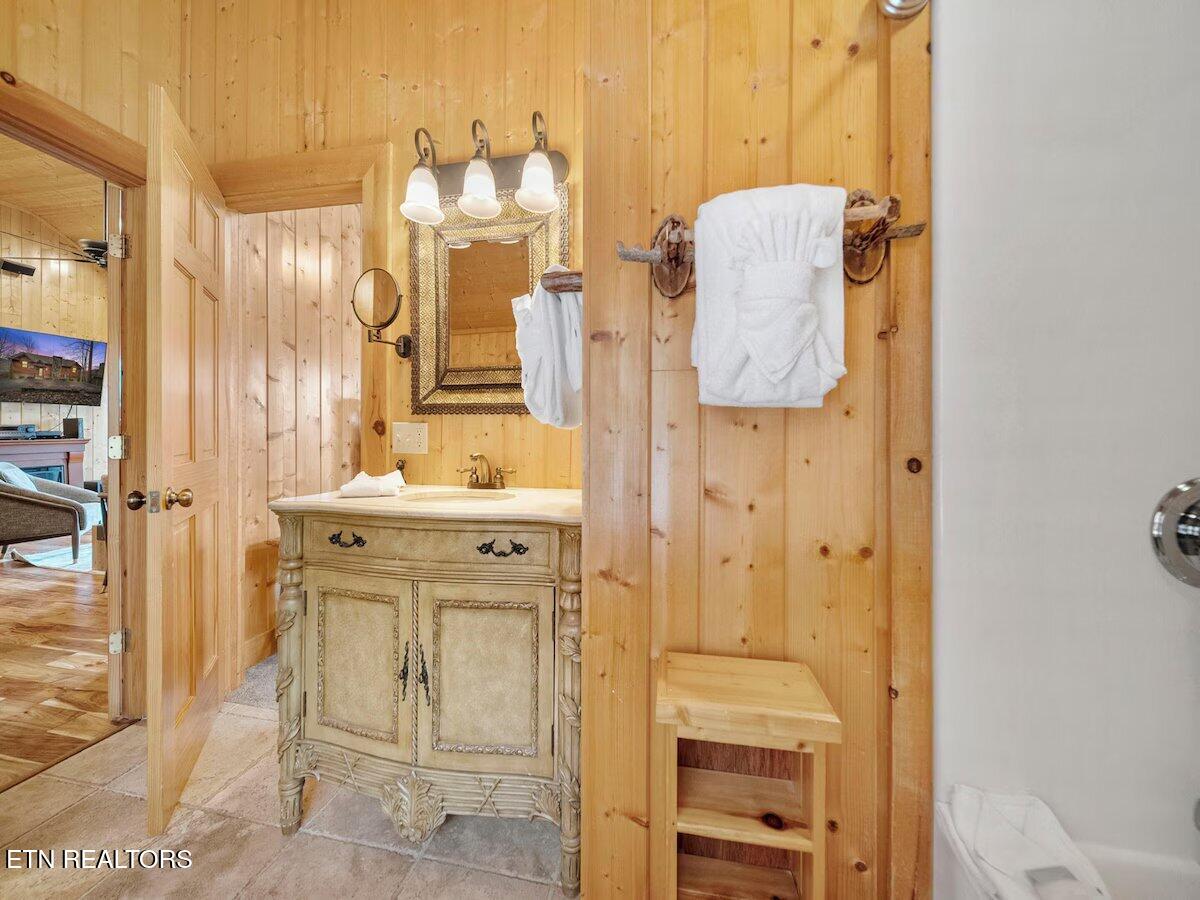 922 Scenic Trail Gatlinburg TN 37738