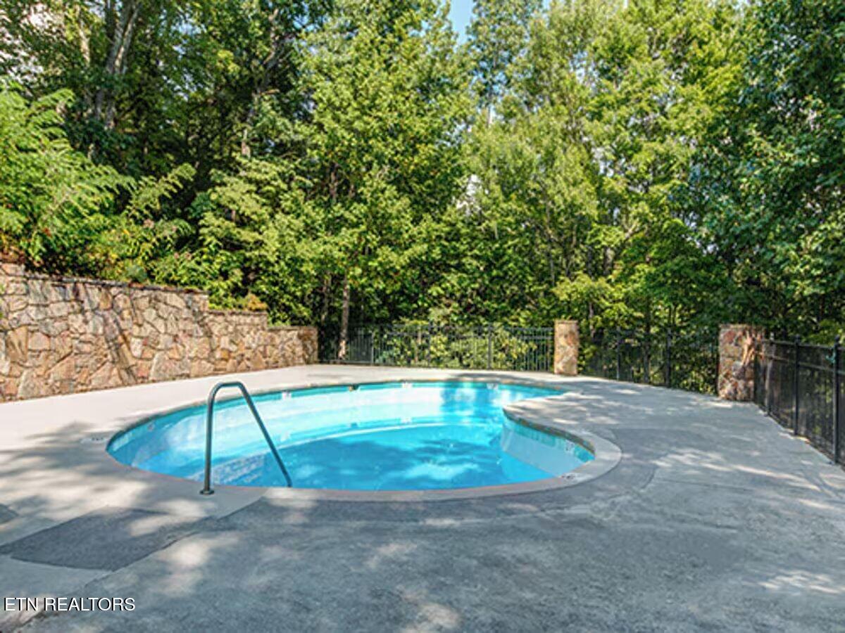 922 Scenic Trail Gatlinburg TN 37738
