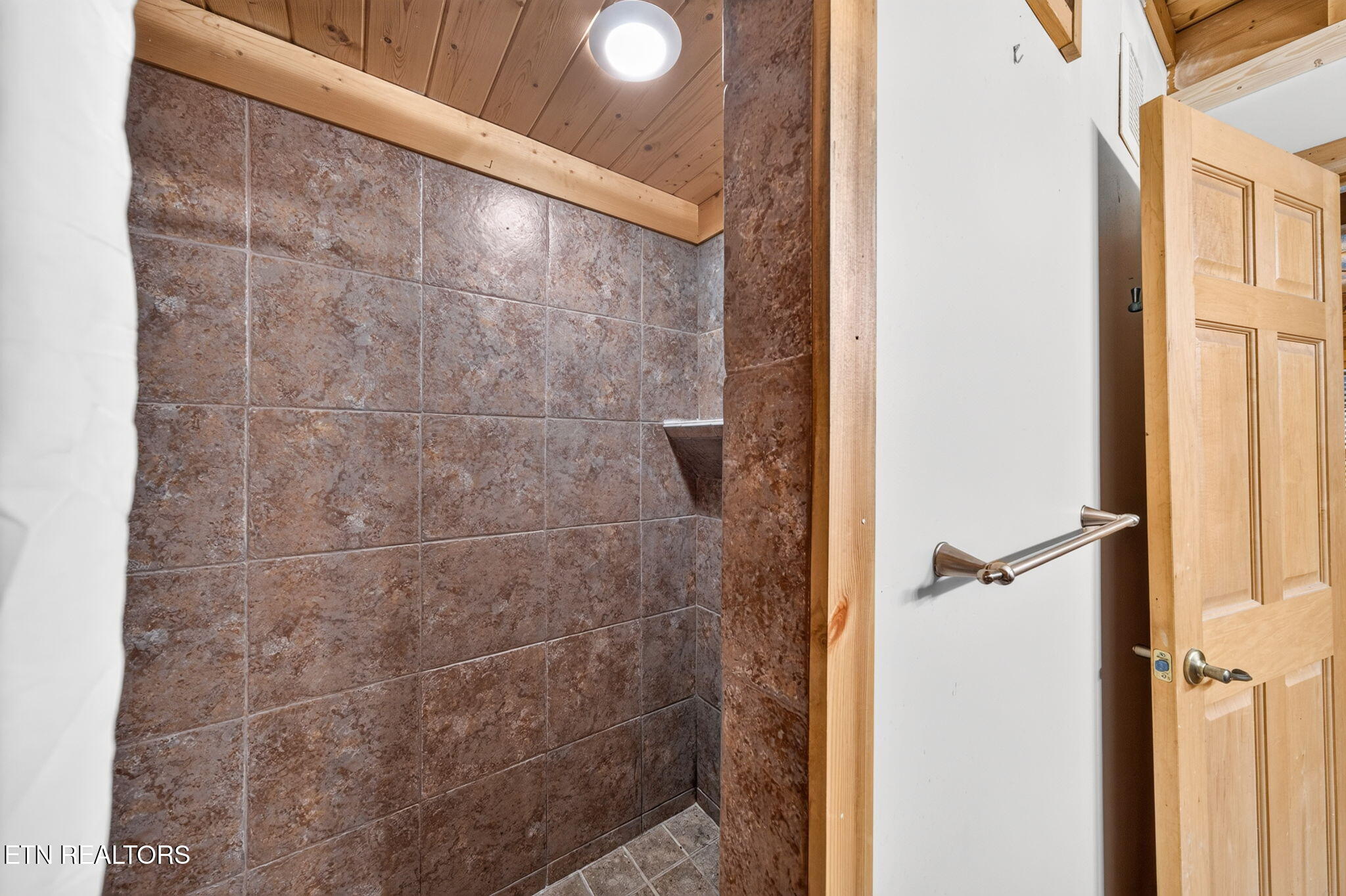 35 Ridge View Lane Spencer TN 38585