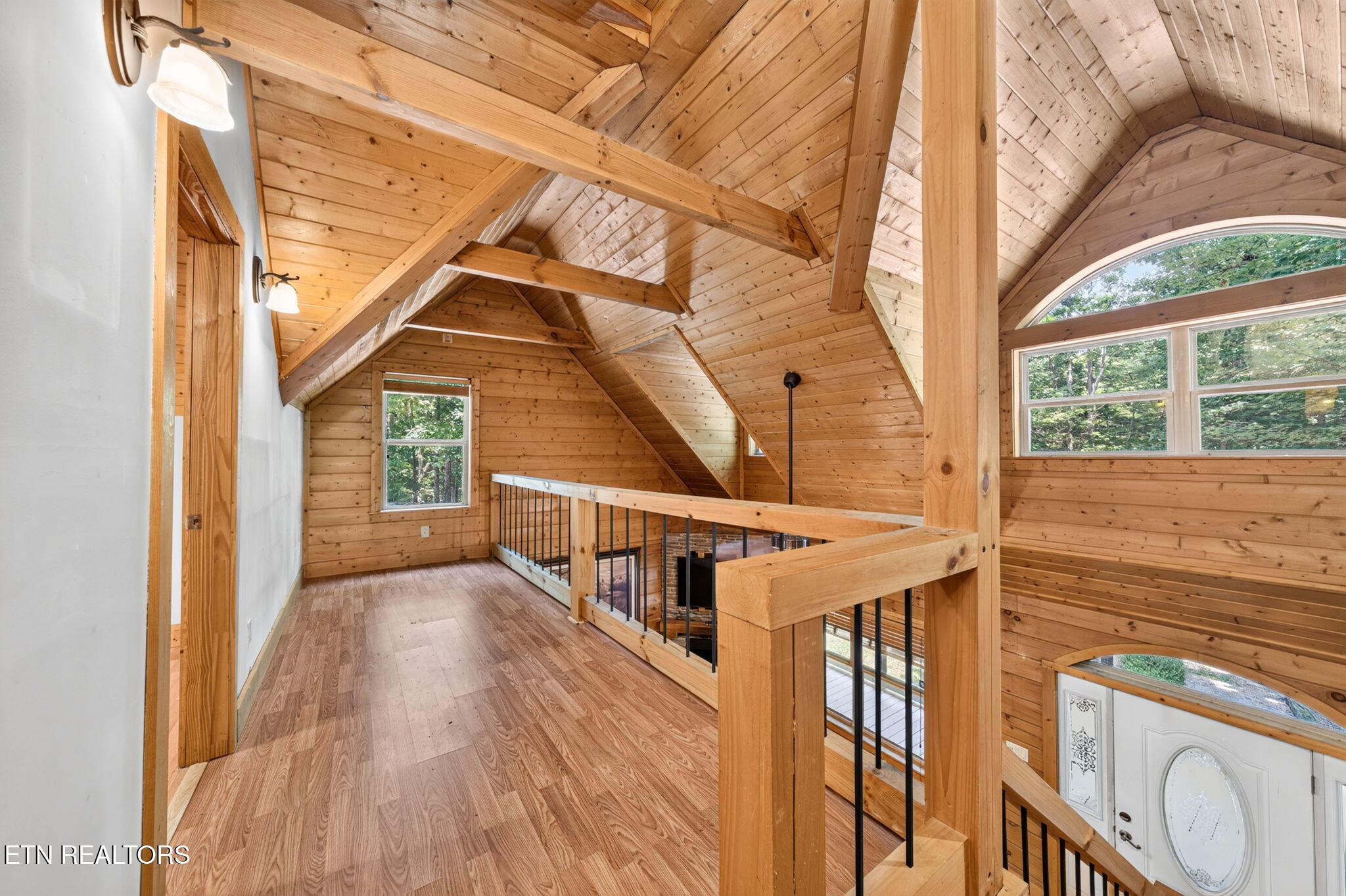 35 Ridge View Lane Spencer TN 38585