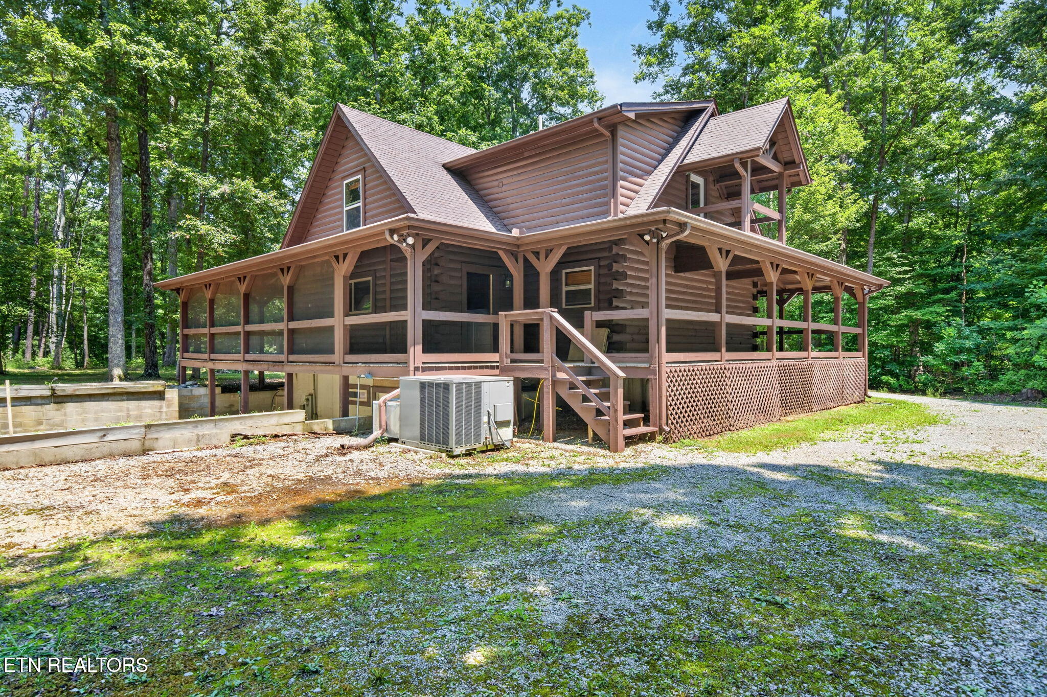 35 Ridge View Lane Spencer TN 38585