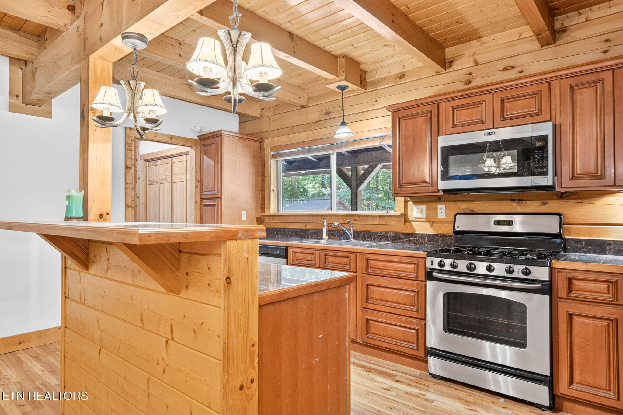 35 Ridge View Lane Spencer TN 38585