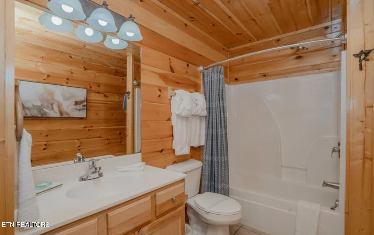 2539 Raccoon Hollow Way Sevierville TN 37862