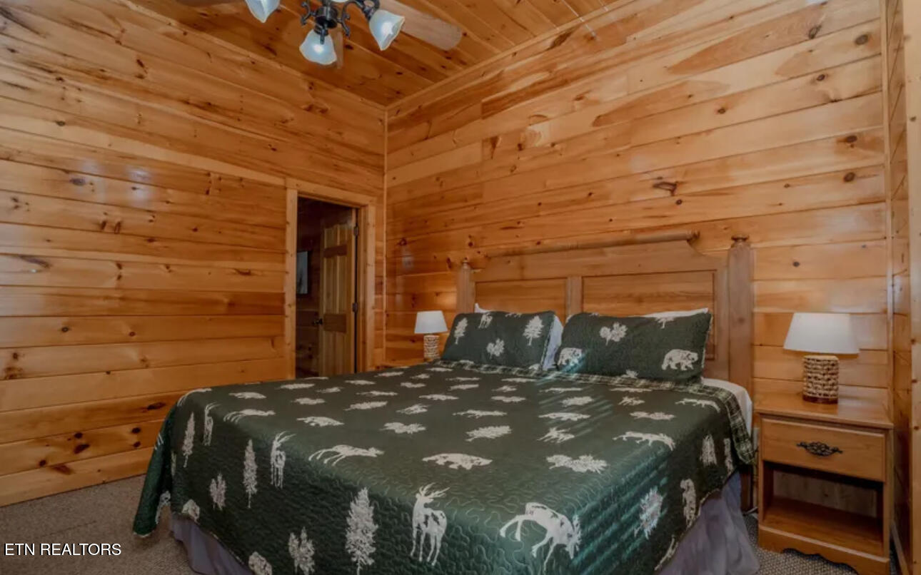 2539 Raccoon Hollow Way Sevierville TN 37862