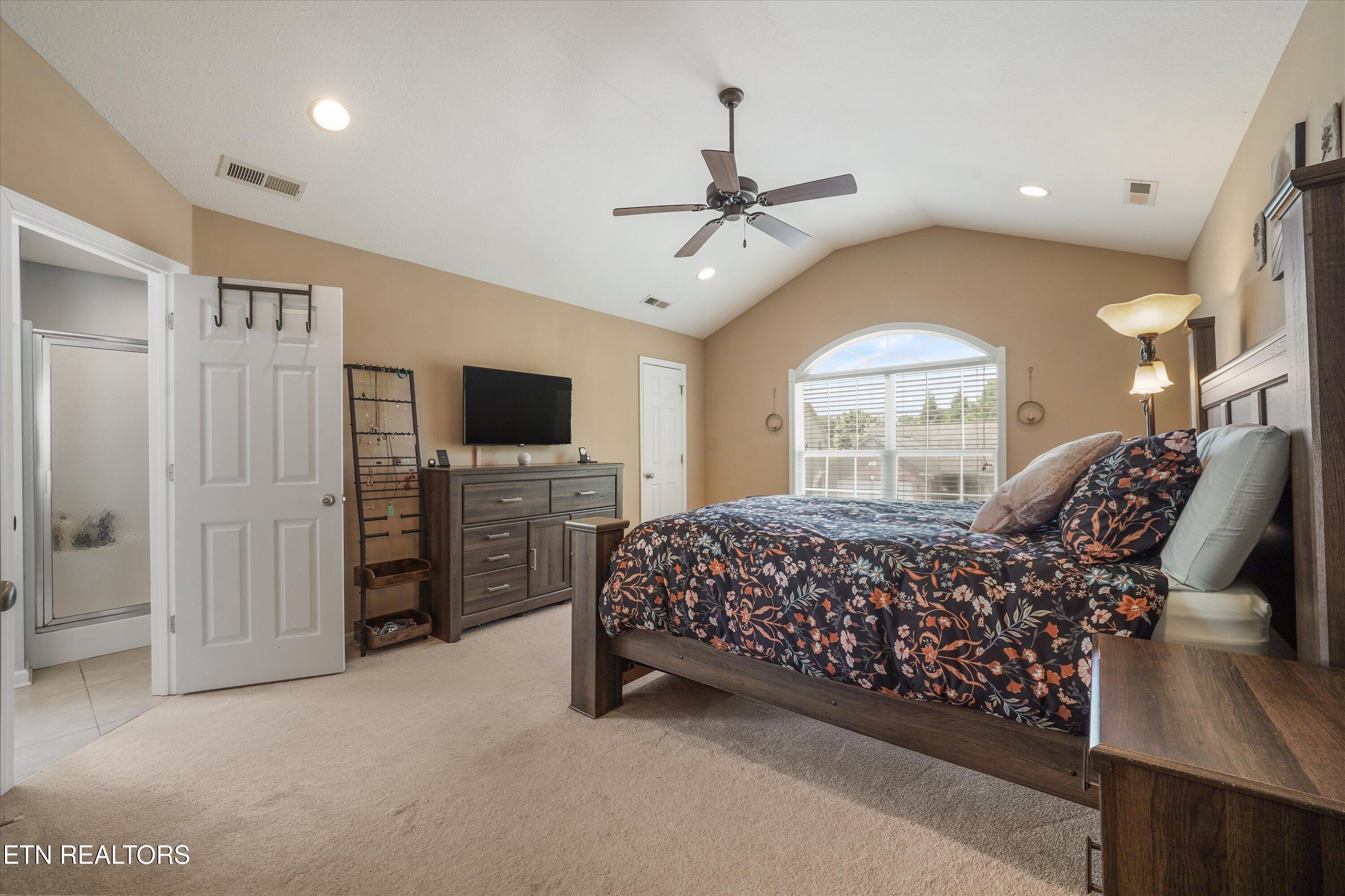 1624 Silver Oak Lane Lenoir City TN 37772