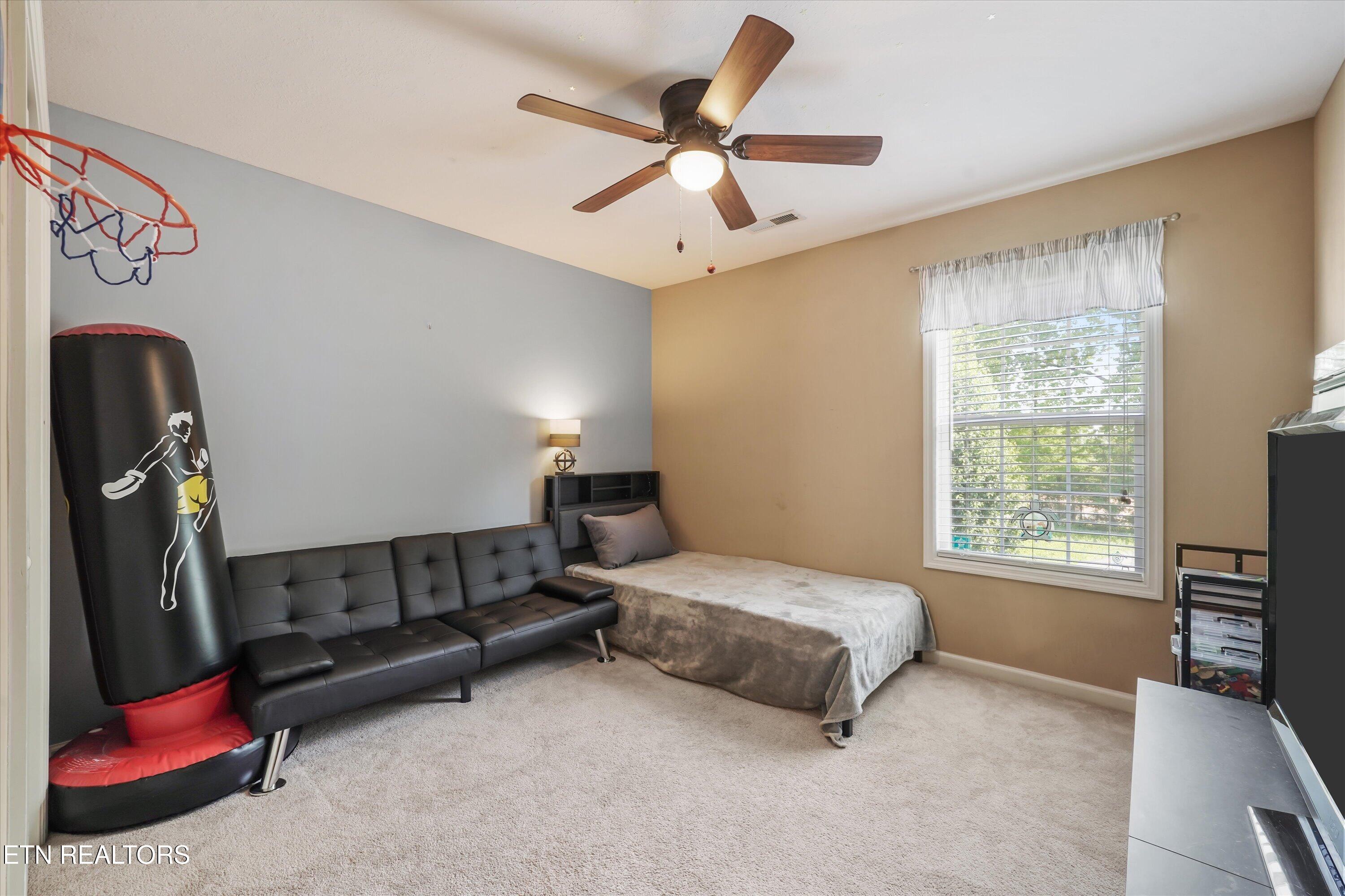 1624 Silver Oak Lane Lenoir City TN 37772
