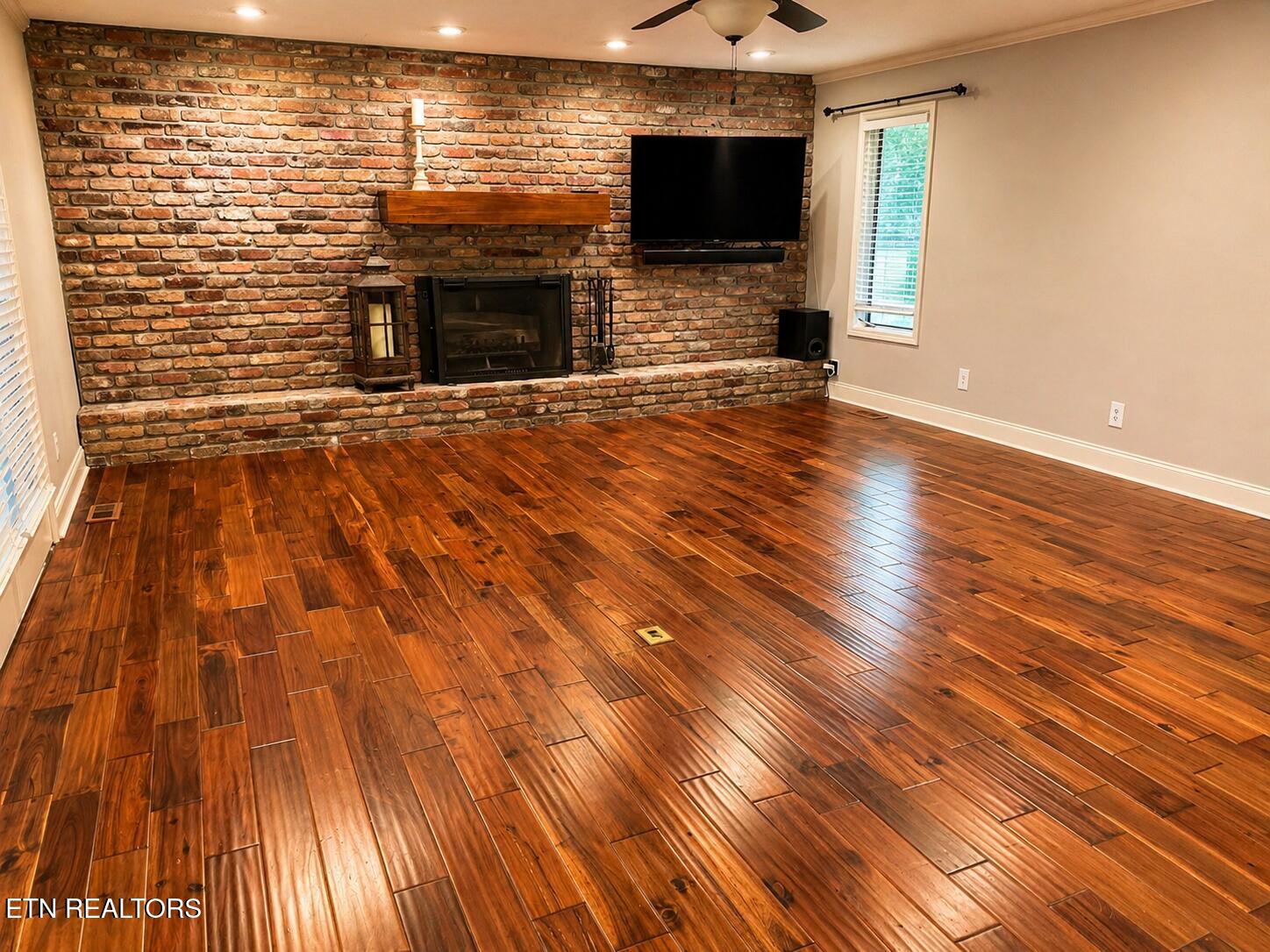 305 Llanerch Point Knoxville TN 37934