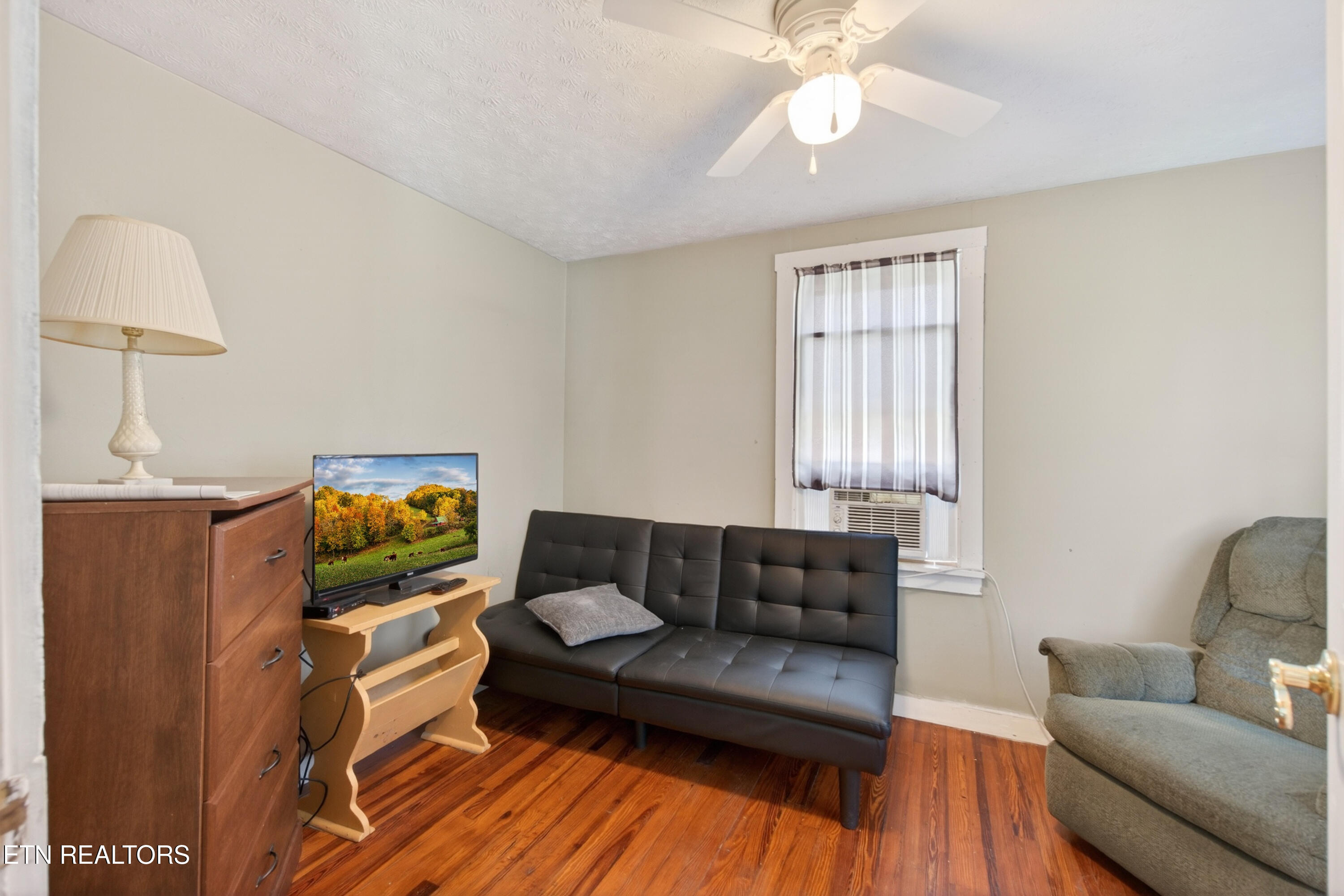 986 Sparta Highway Crossville TN 38572