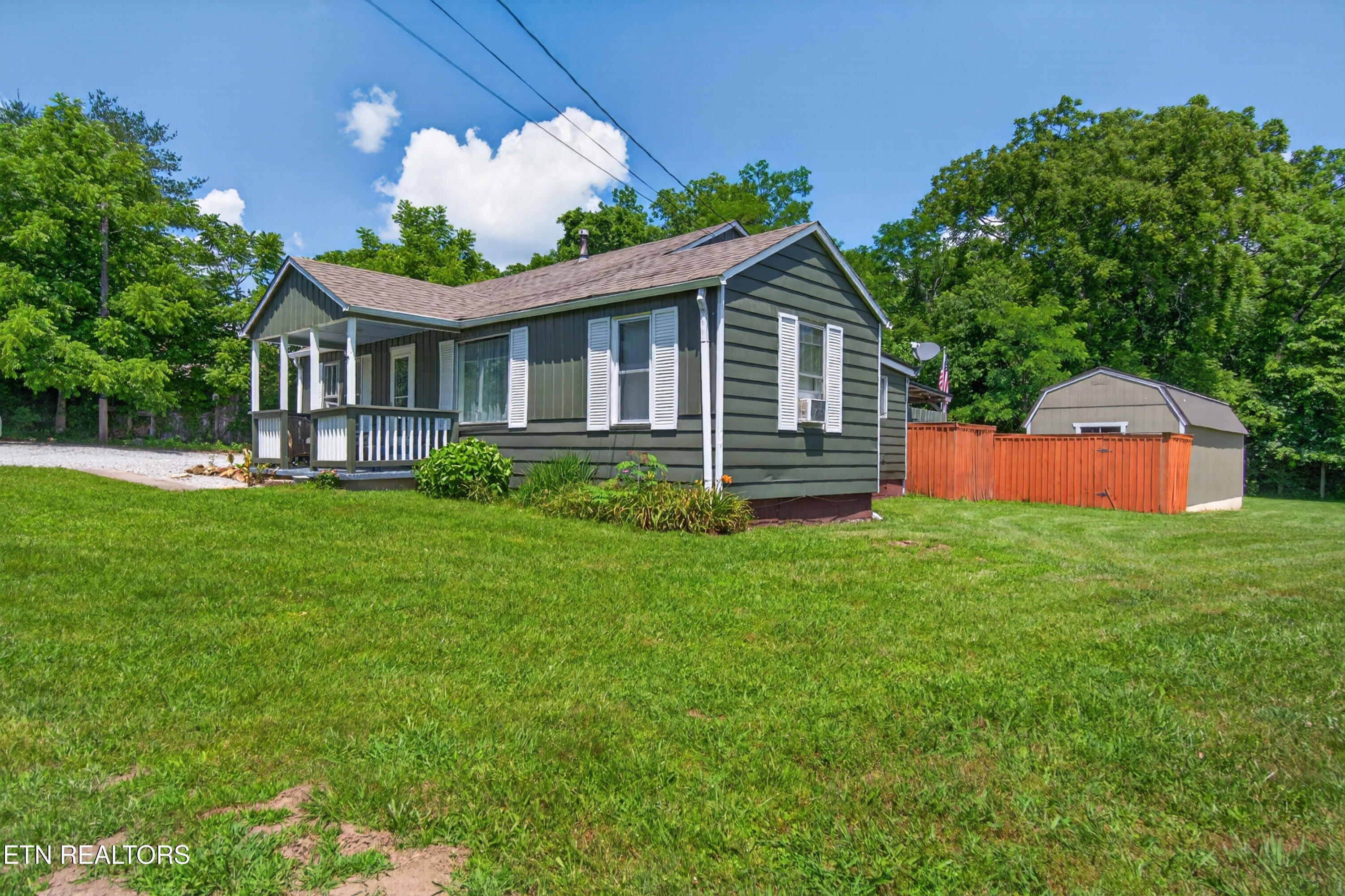 986 Sparta Highway Crossville TN 38572