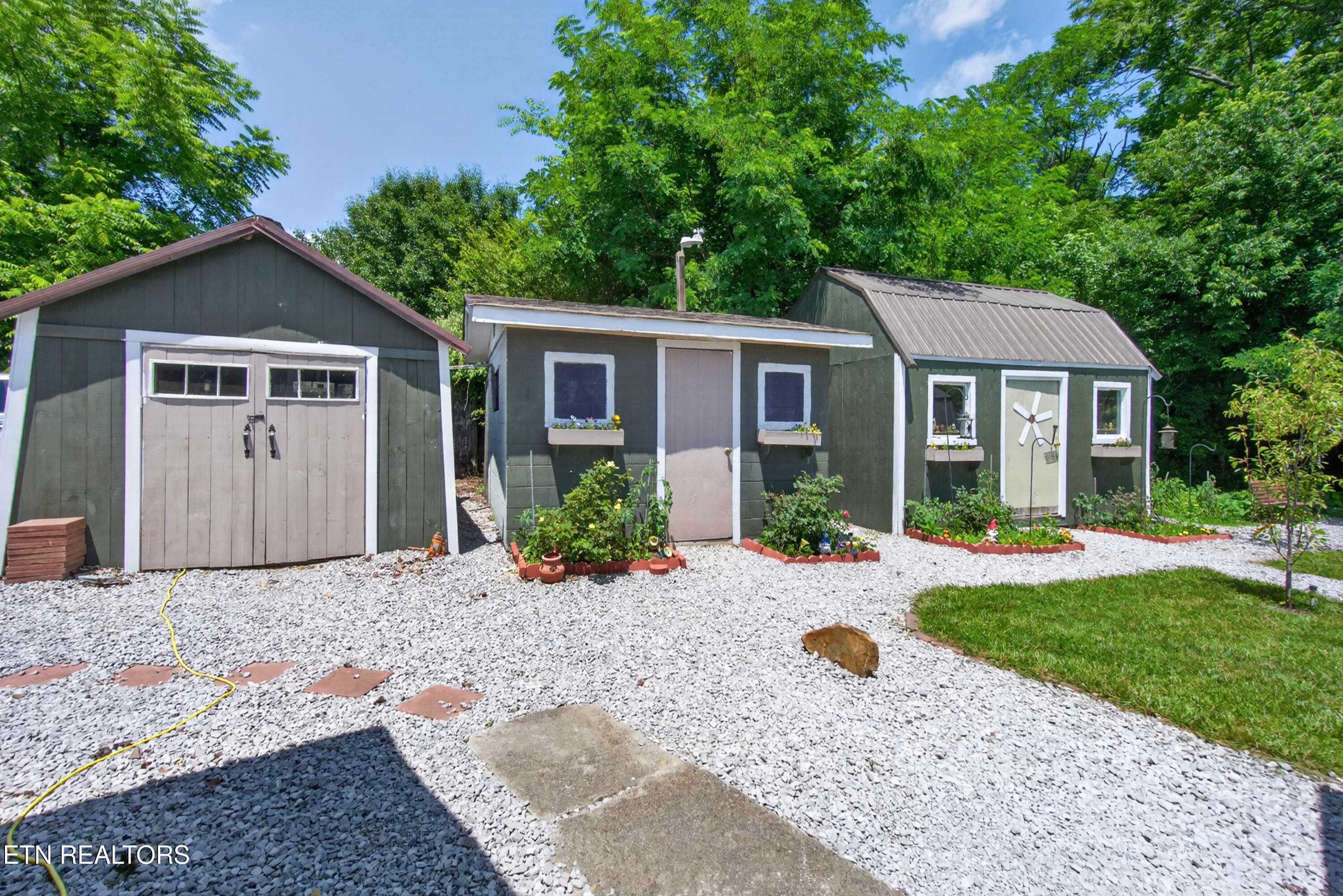 986 Sparta Highway Crossville TN 38572