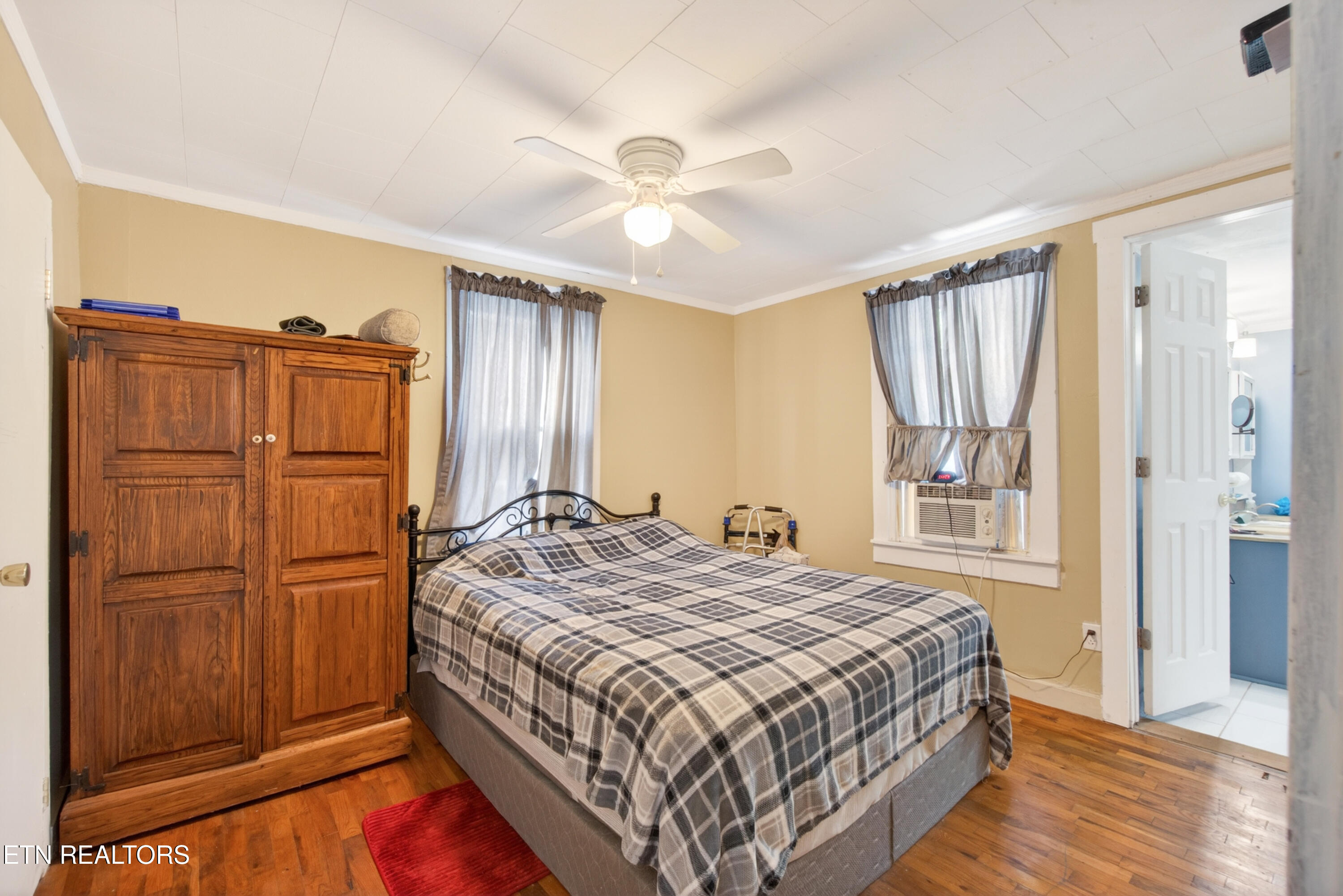 986 Sparta Highway Crossville TN 38572