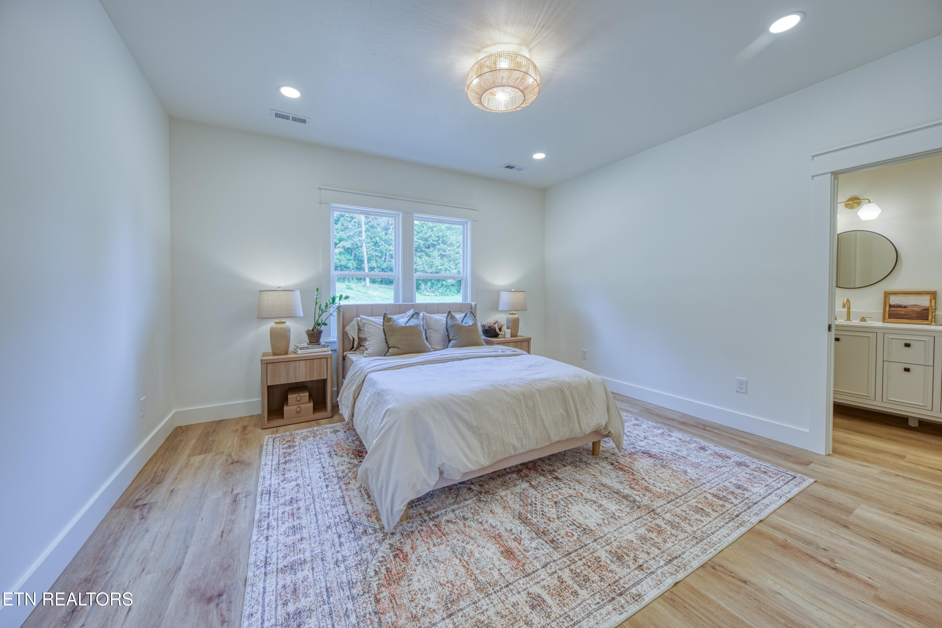 160 Huckleberry Hollow Kingston TN 37763