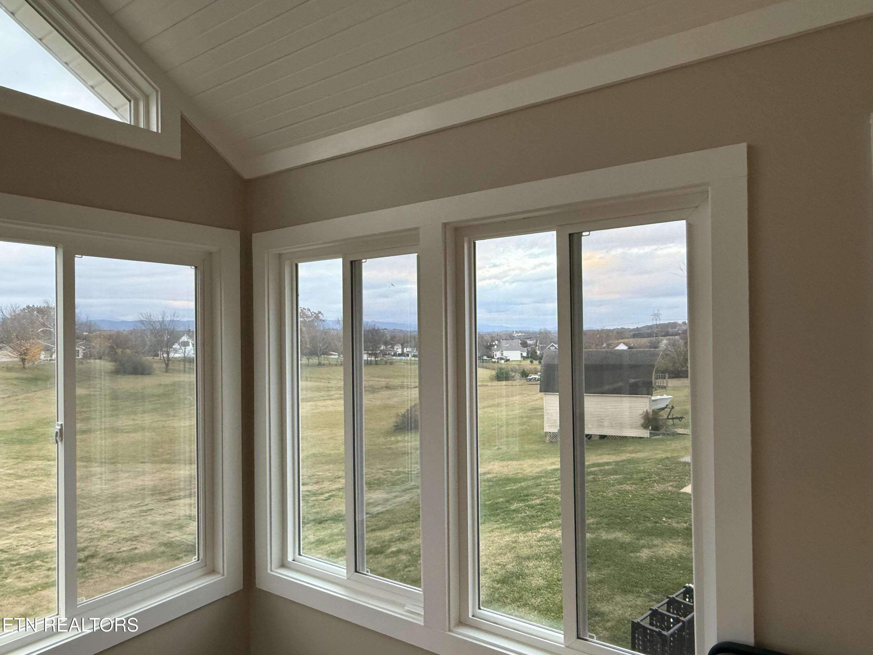 1911 Smoky View Maryville TN 37801