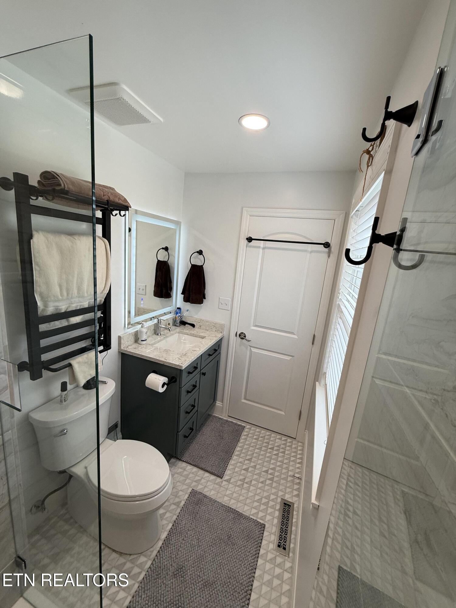 1911 Smoky View Maryville TN 37801