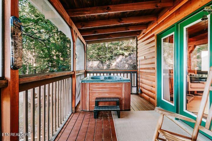 3119 Bear Mountain Lane Sevierville TN 37876